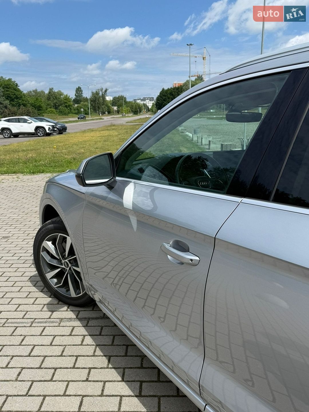 Audi Q5 2020 VIN WA1AAAFY5M2014114 фото оголошення 6 з 38
