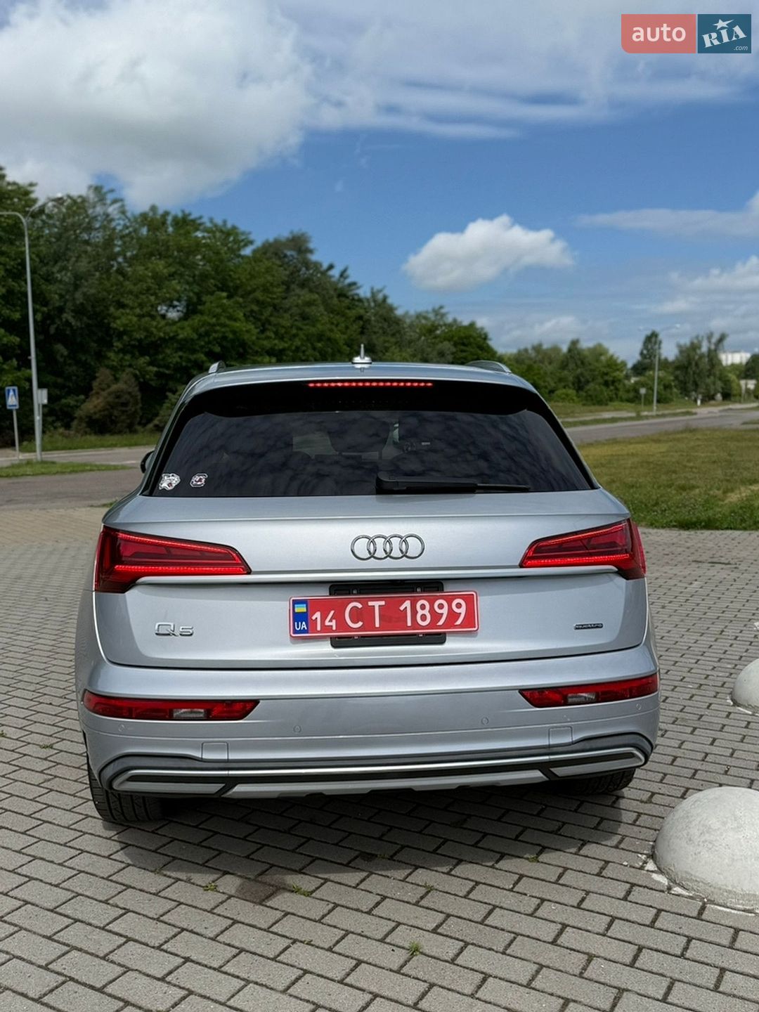 Audi Q5 2020 VIN WA1AAAFY5M2014114 фото оголошення 8 з 38