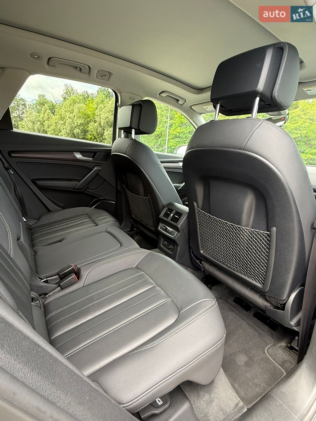 Audi Q5 2020 VIN WA1AAAFY5M2014114 фото оголошення 24 з 38
