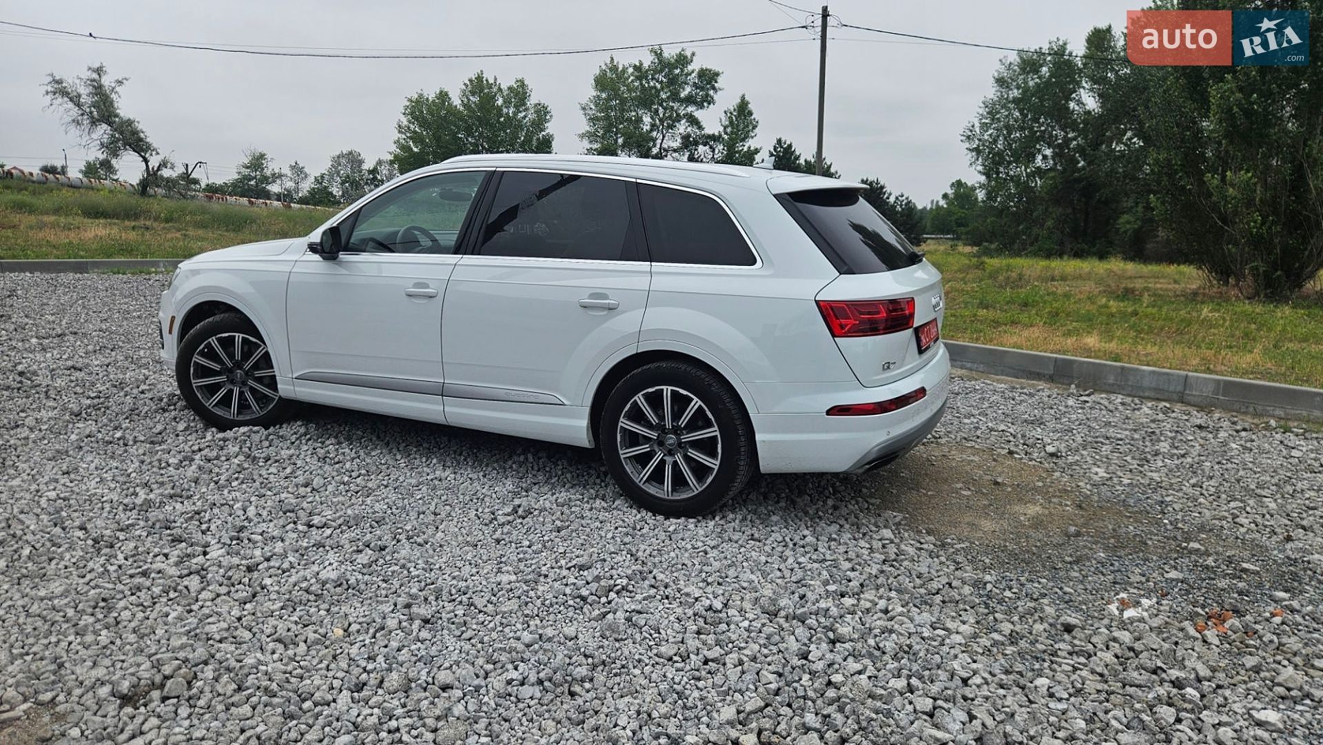 Audi Q7 2016 VIN WA1LAAF77HD020832 фото оголошення 7 з 12