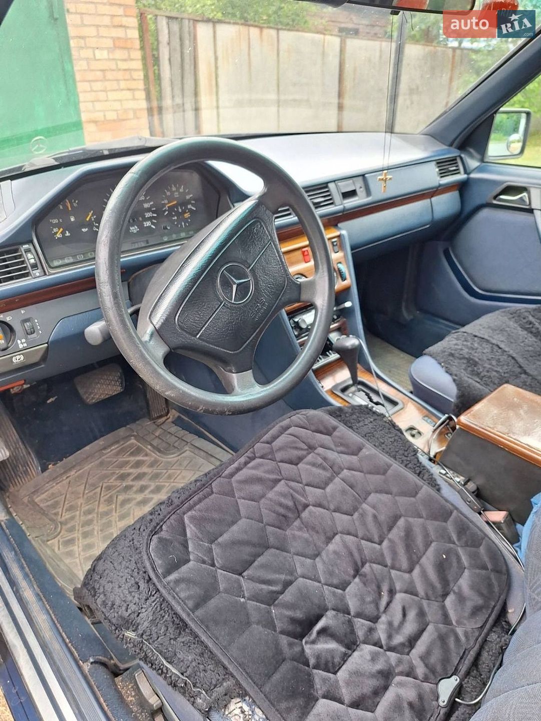 Mercedes-Benz E-Class 1996 VIN WDB1241261C258576 фото оголошення 4 з 8