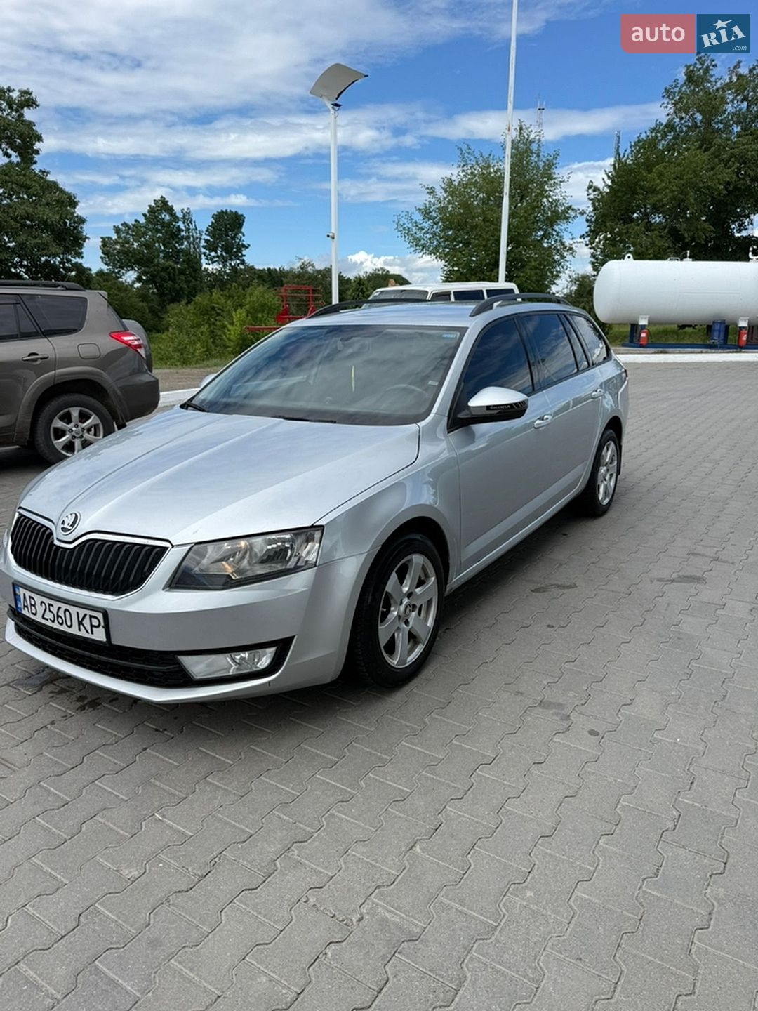 Skoda Octavia 2014 VIN TMBLG7NE4F0113125 фото оголошення 4 з 39
