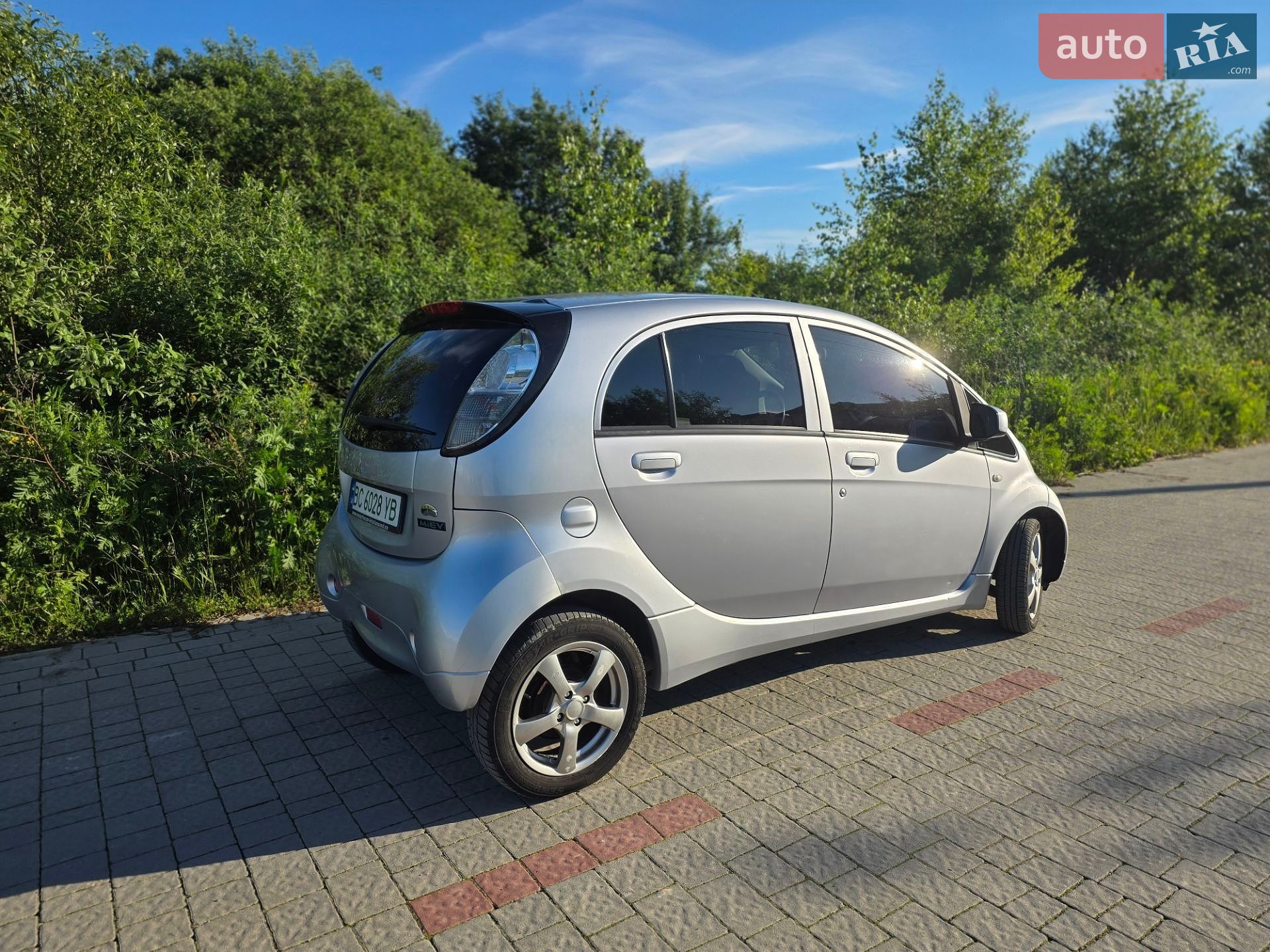 Mitsubishi i-MiEV 2011 VIN JMBLDHA3WCU001457 фото оголошення 12 з 36