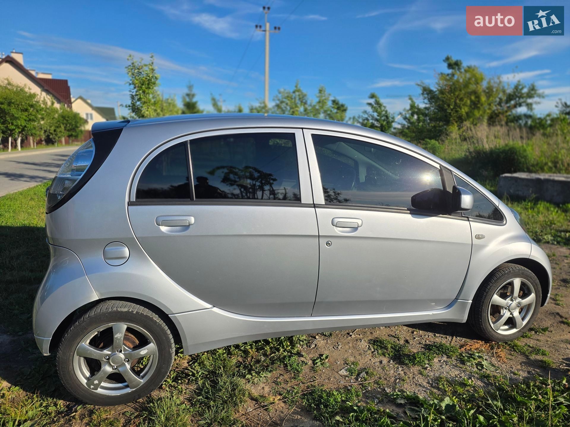 Mitsubishi i-MiEV 2011 VIN JMBLDHA3WCU001457 фото оголошення 25 з 36