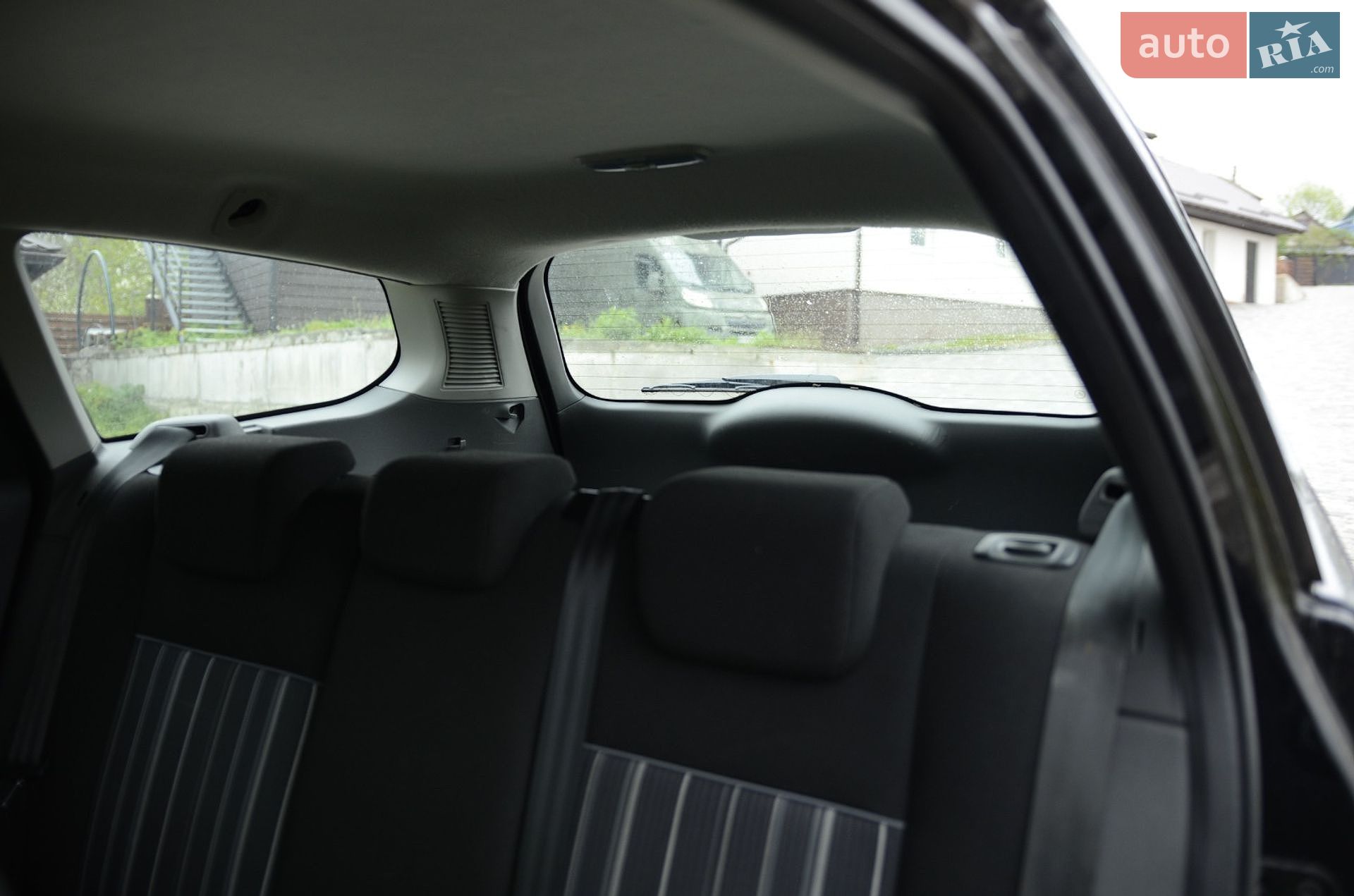 Ford Focus 2010 VIN WF0SXXGCDSAS10160 фото оголошення 7 з 28