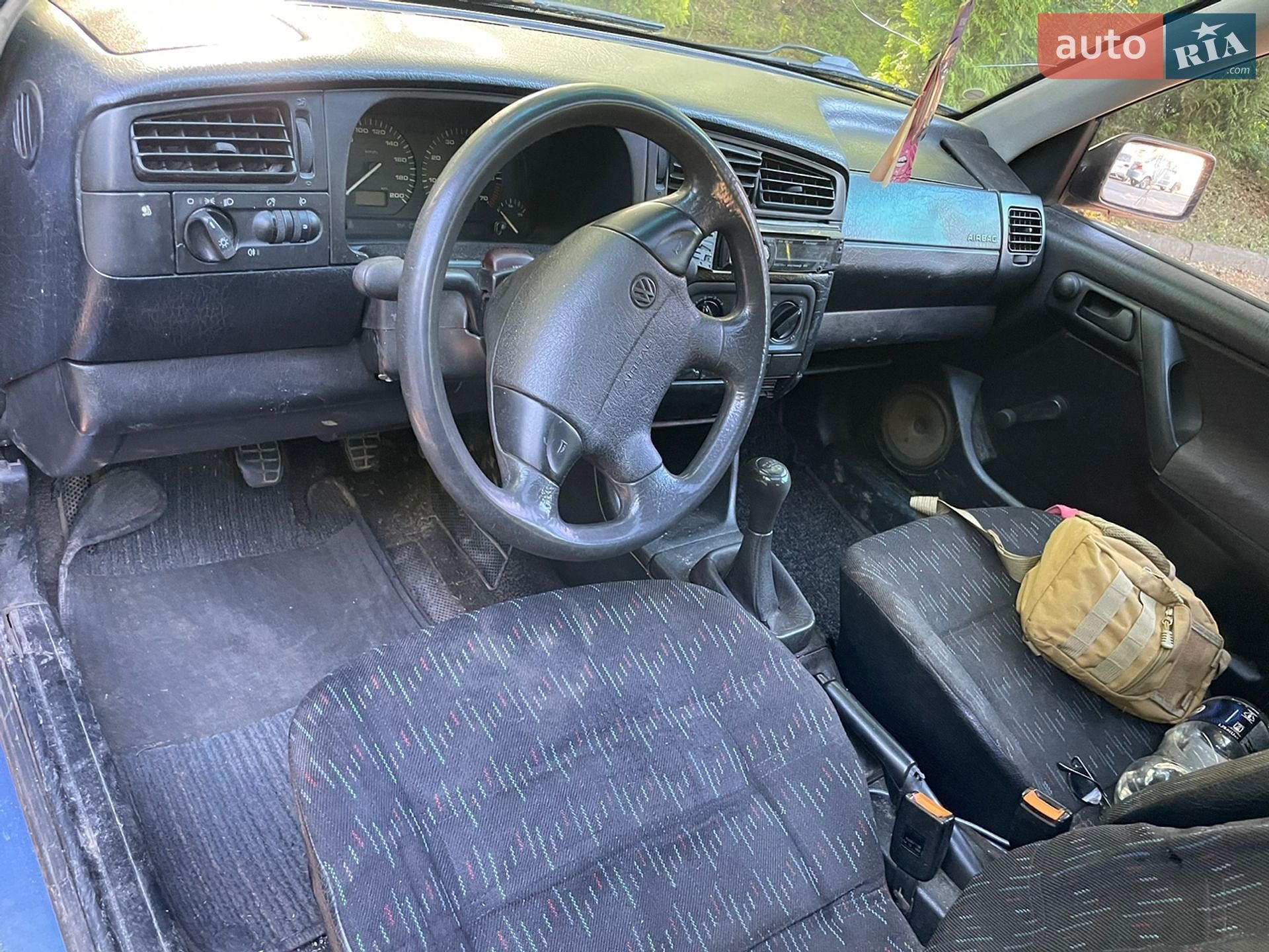 Volkswagen Golf 1994 VIN WVWZ221HZRW370718 фото оголошення 6 з 7