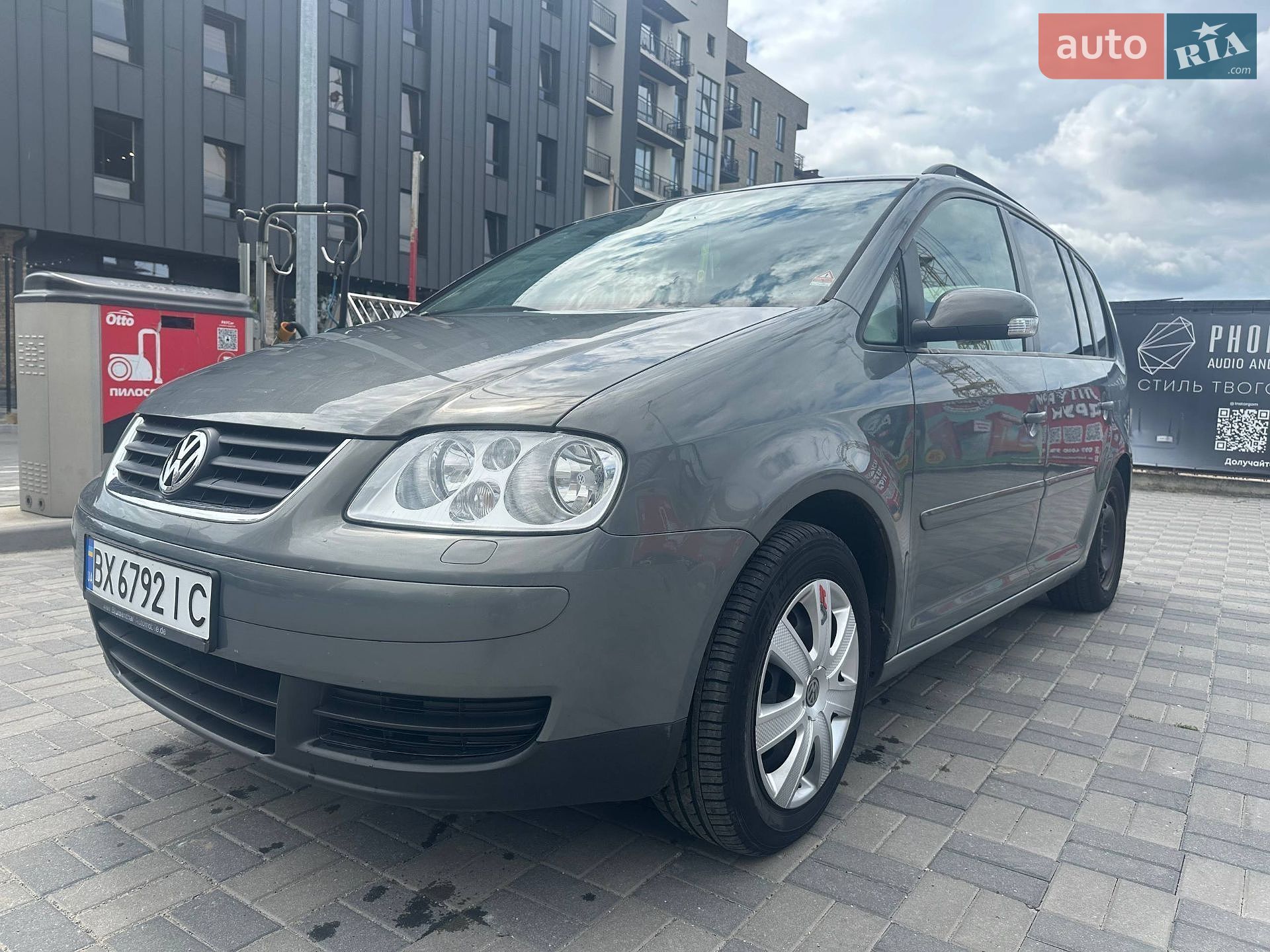 Volkswagen Touran 2006 VIN WVGZZZ1TZ6W165621 фото оголошення 2 з 28
