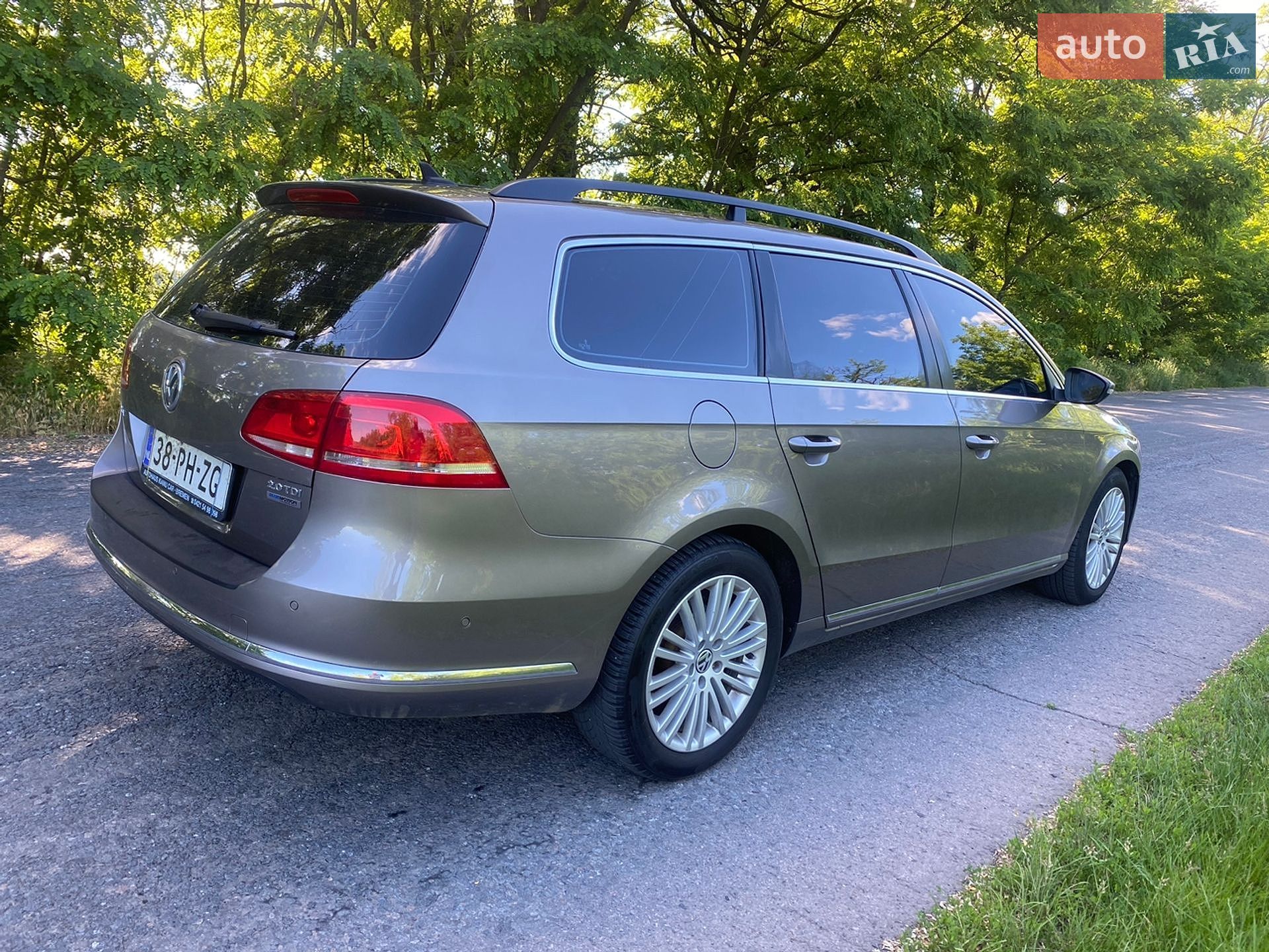 Volkswagen Passat 2012 VIN WWWZZZ3CZCE030388 фото оголошення 9 з 31