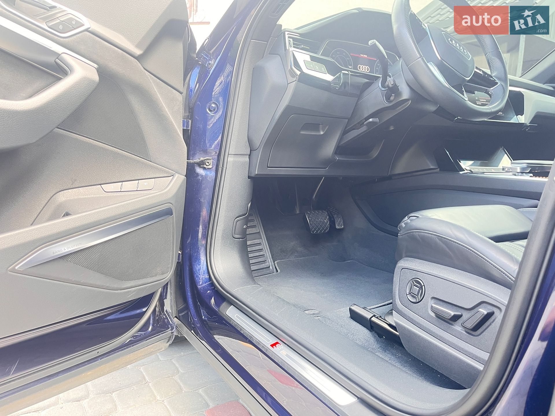 Audi e-tron Sportback 2022 VIN WAUZZZGE5NB035144 фото оголошення 18 з 42