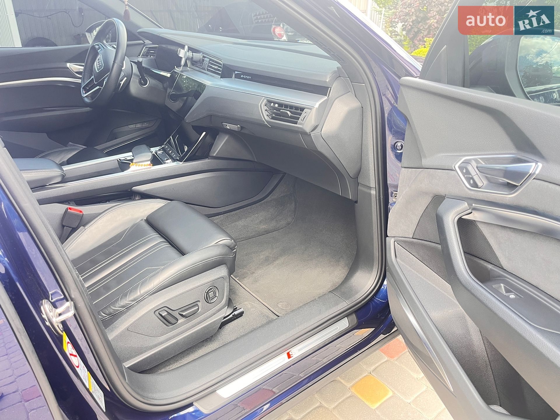 Audi e-tron Sportback 2022 VIN WAUZZZGE5NB035144 фото оголошення 19 з 42