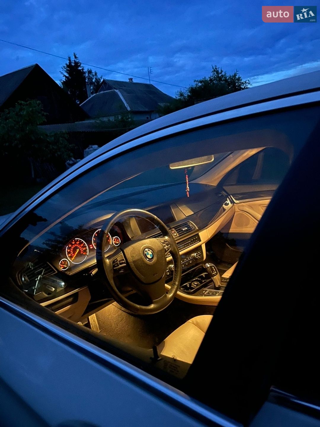 BMW 5 Series 2012 VIN WBAXH5C54DDW14489 фото оголошення 8 з 25