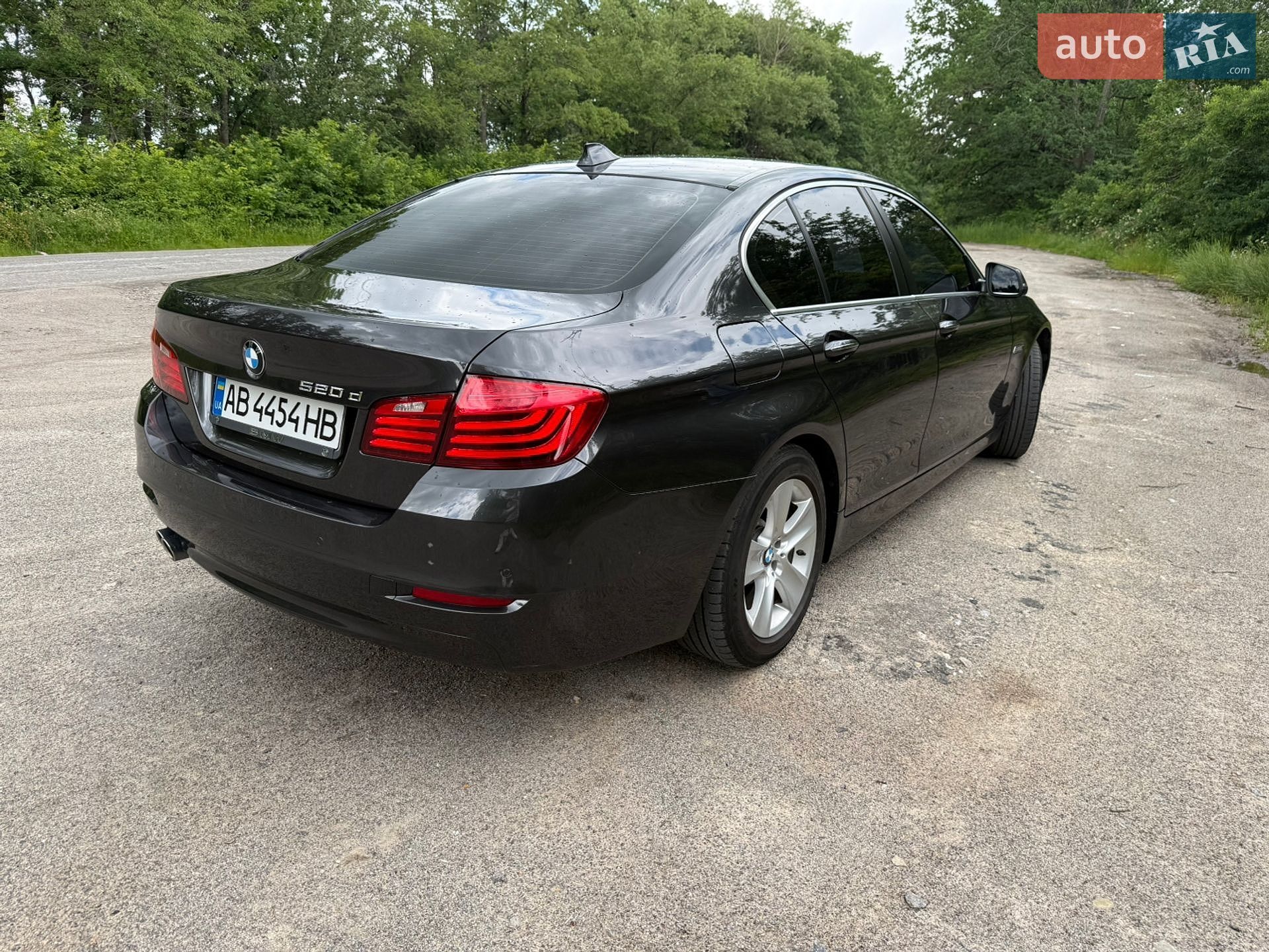 BMW 5 Series 2014 VIN WBA5E51050G055650 фото оголошення 17 з 30