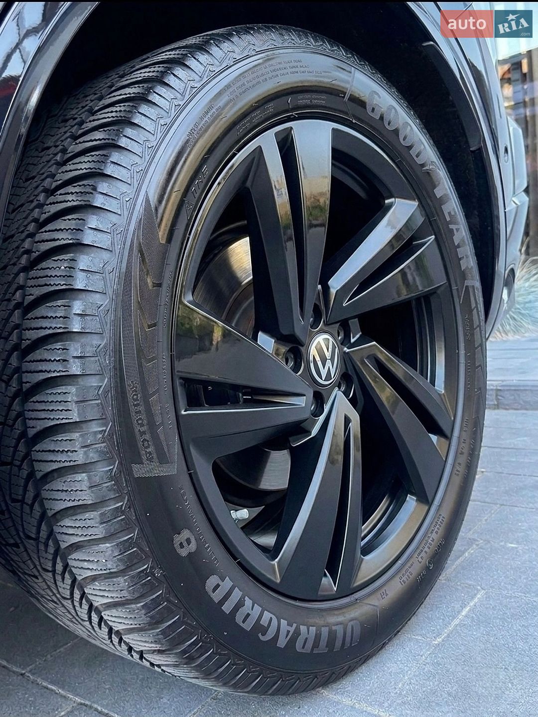 Volkswagen Touareg 2022 VIN WVGZZZCRZND017354 фото оголошення 76 з 76