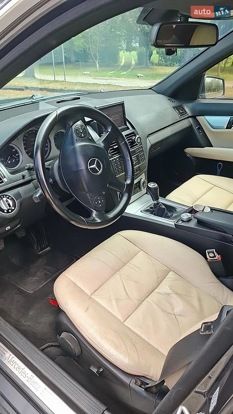 Mercedes-Benz C-Class 2008 VIN WDD2040221F303557 фото оголошення 17 з 19