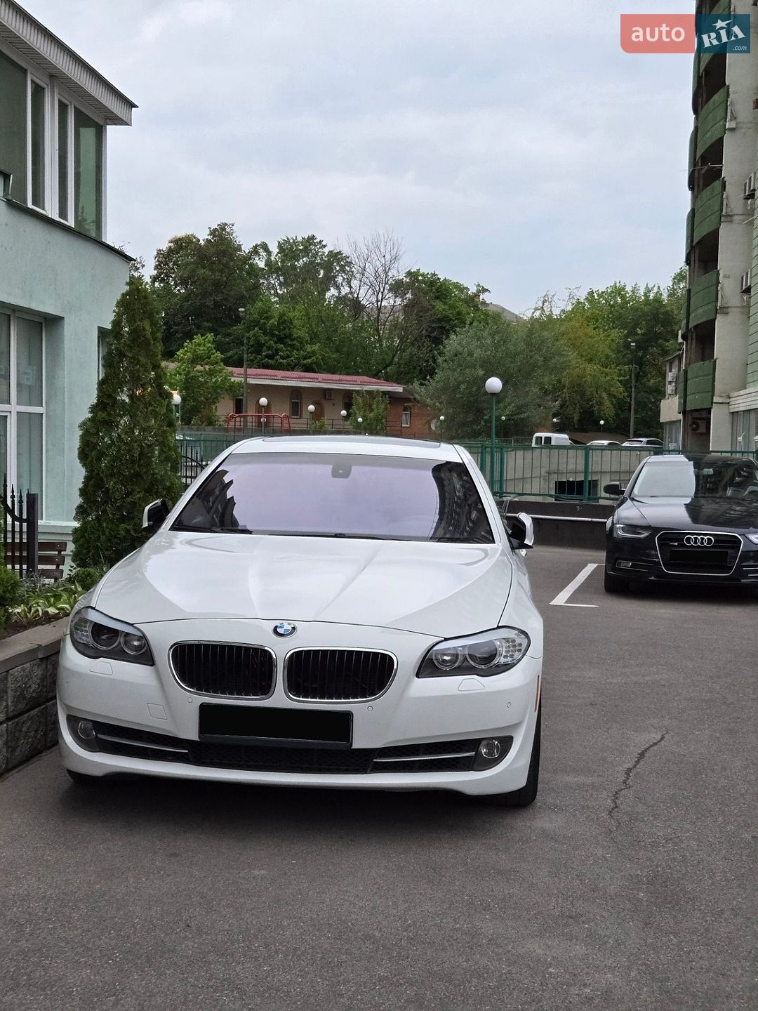 BMW 5 Series 2010 VIN WBAFU7C53BC771503 фото оголошення 3 з 6