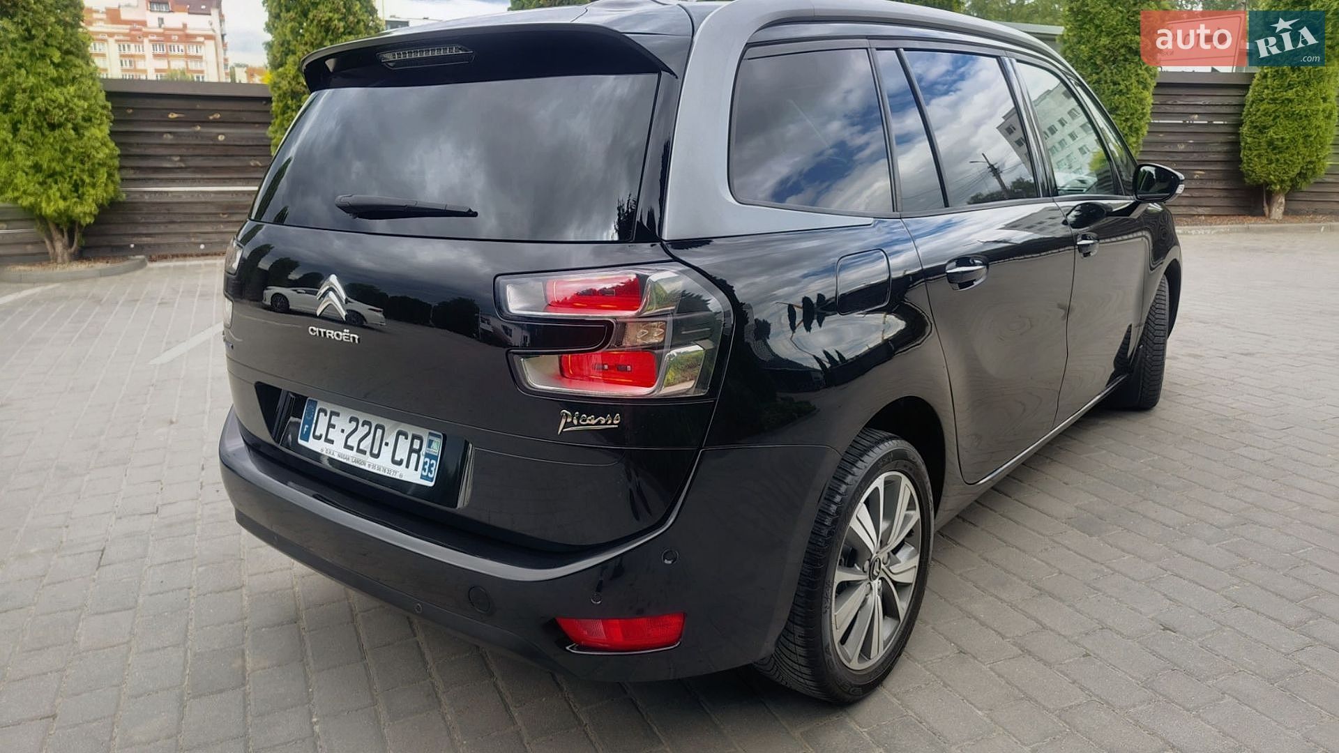 Citroen Grand C4 Picasso 2014 VIN VF73AAHXTEJ731915 фото оголошення 2 з 32