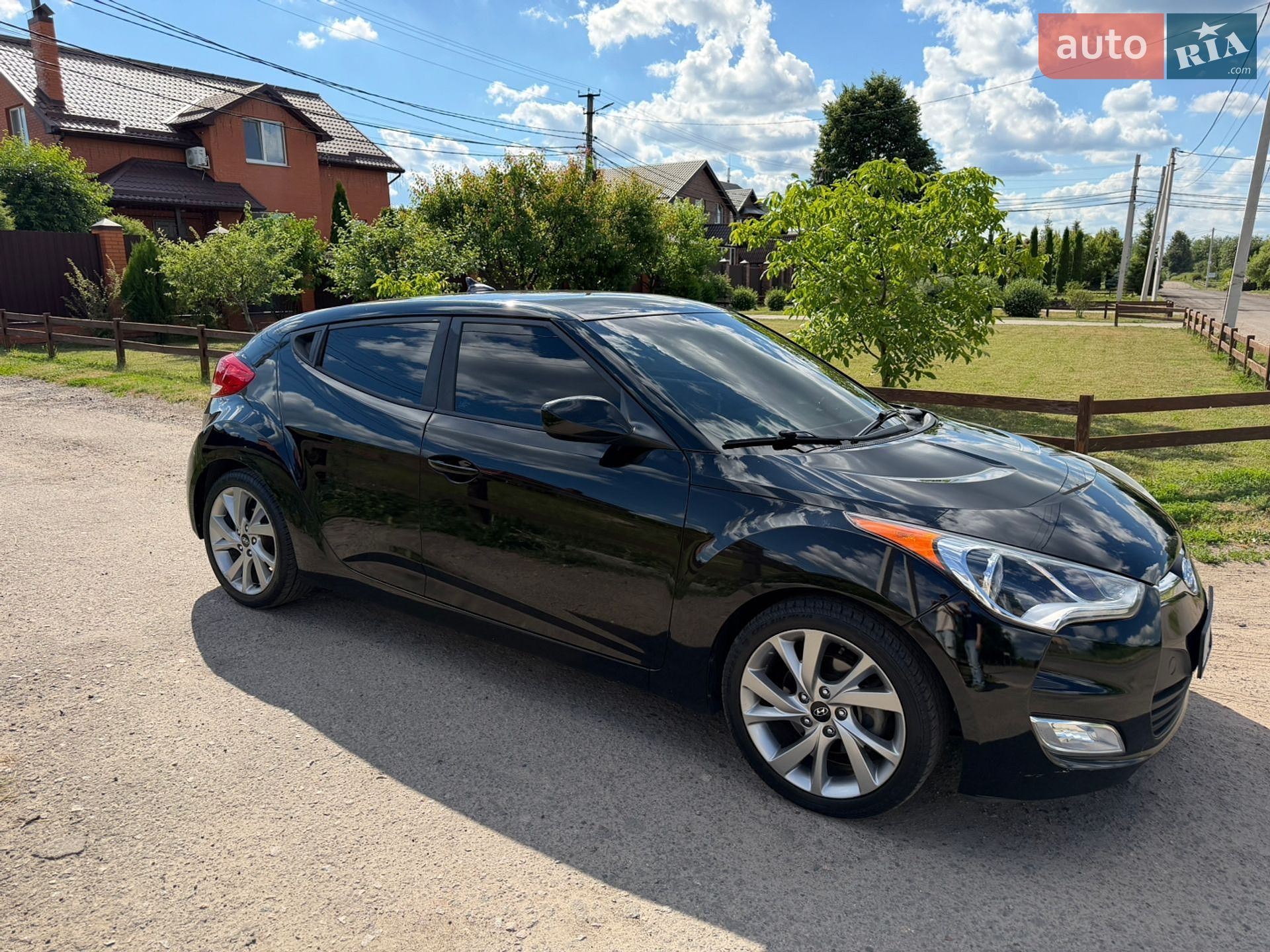 Hyundai Veloster 2017 VIN KMHTC6AD1HU317987 фото оголошення 3 з 10