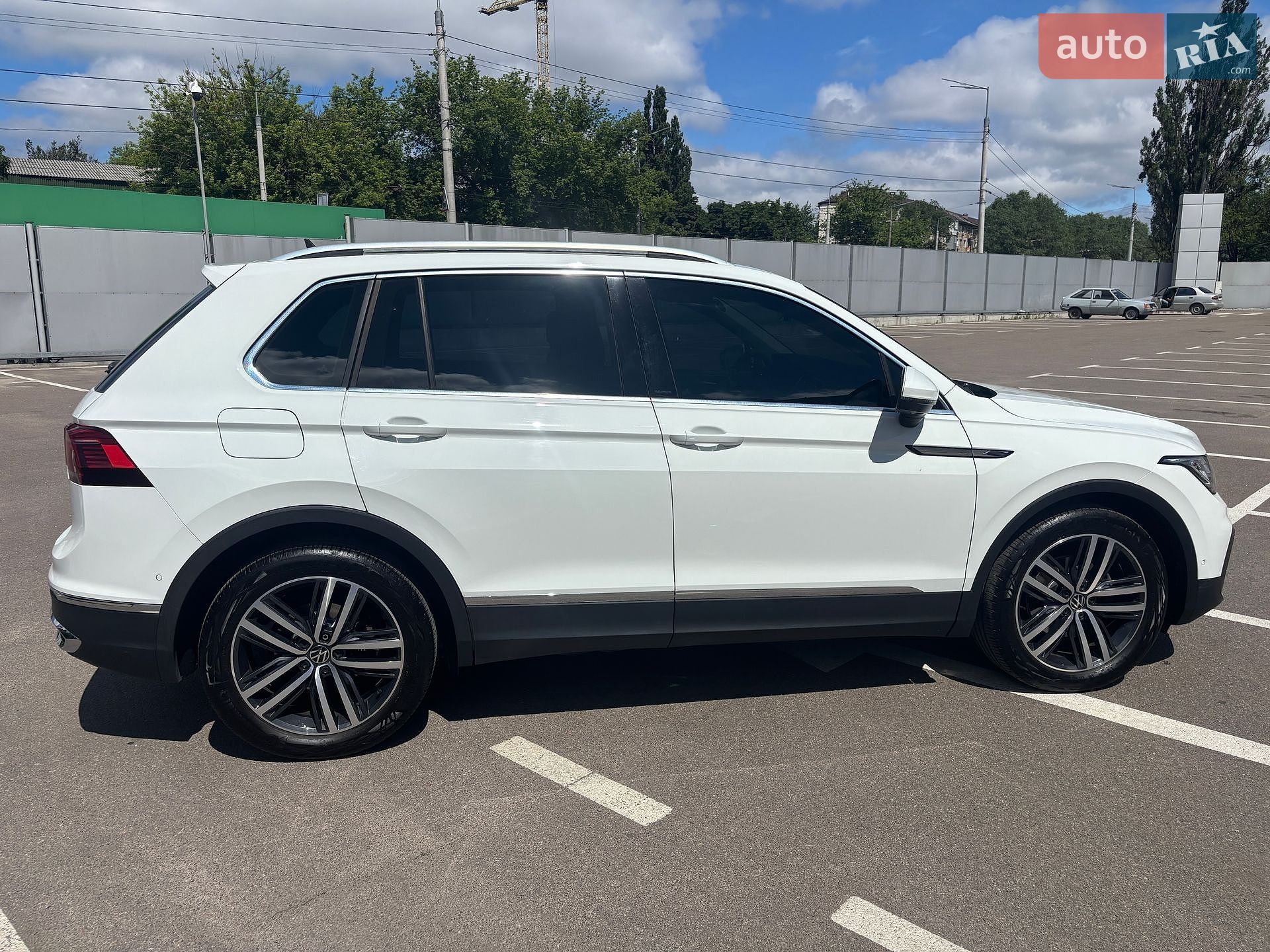 Volkswagen Tiguan 2021 VIN WVGZZZ5NZNW502377 фото оголошення 38 з 92