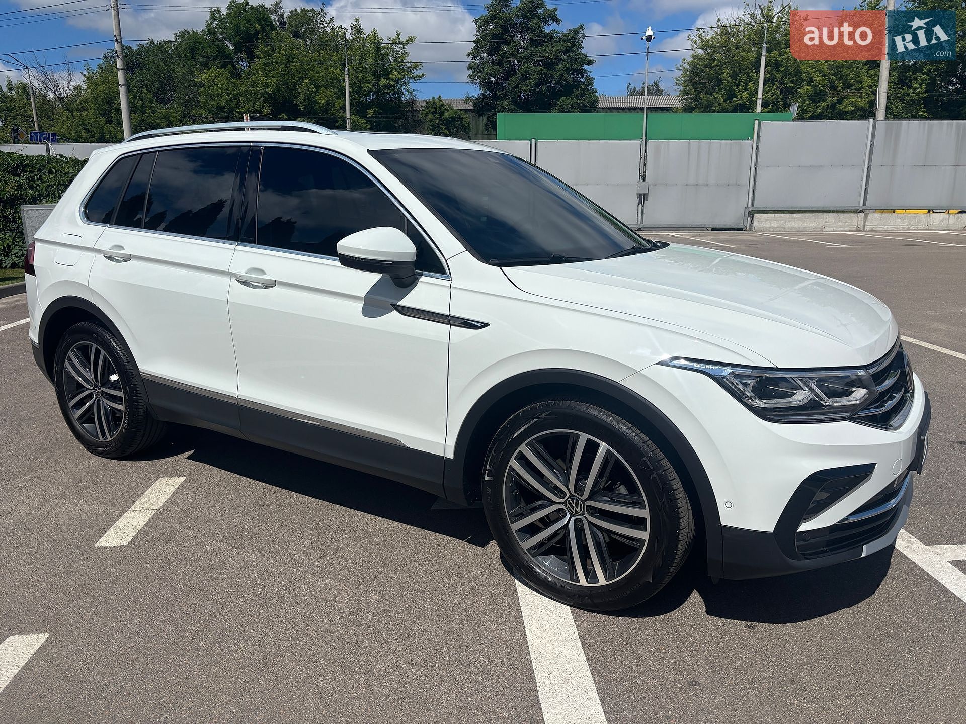 Volkswagen Tiguan 2021 VIN WVGZZZ5NZNW502377 фото оголошення 14 з 92