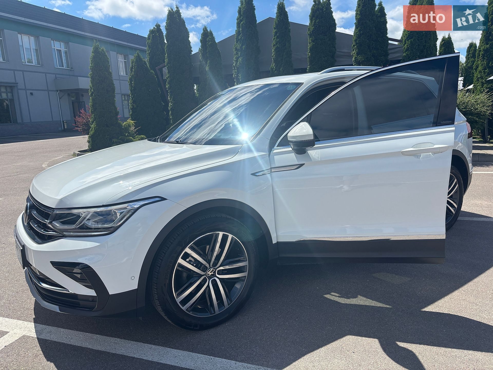 Volkswagen Tiguan 2021 VIN WVGZZZ5NZNW502377 фото оголошення 6 з 92