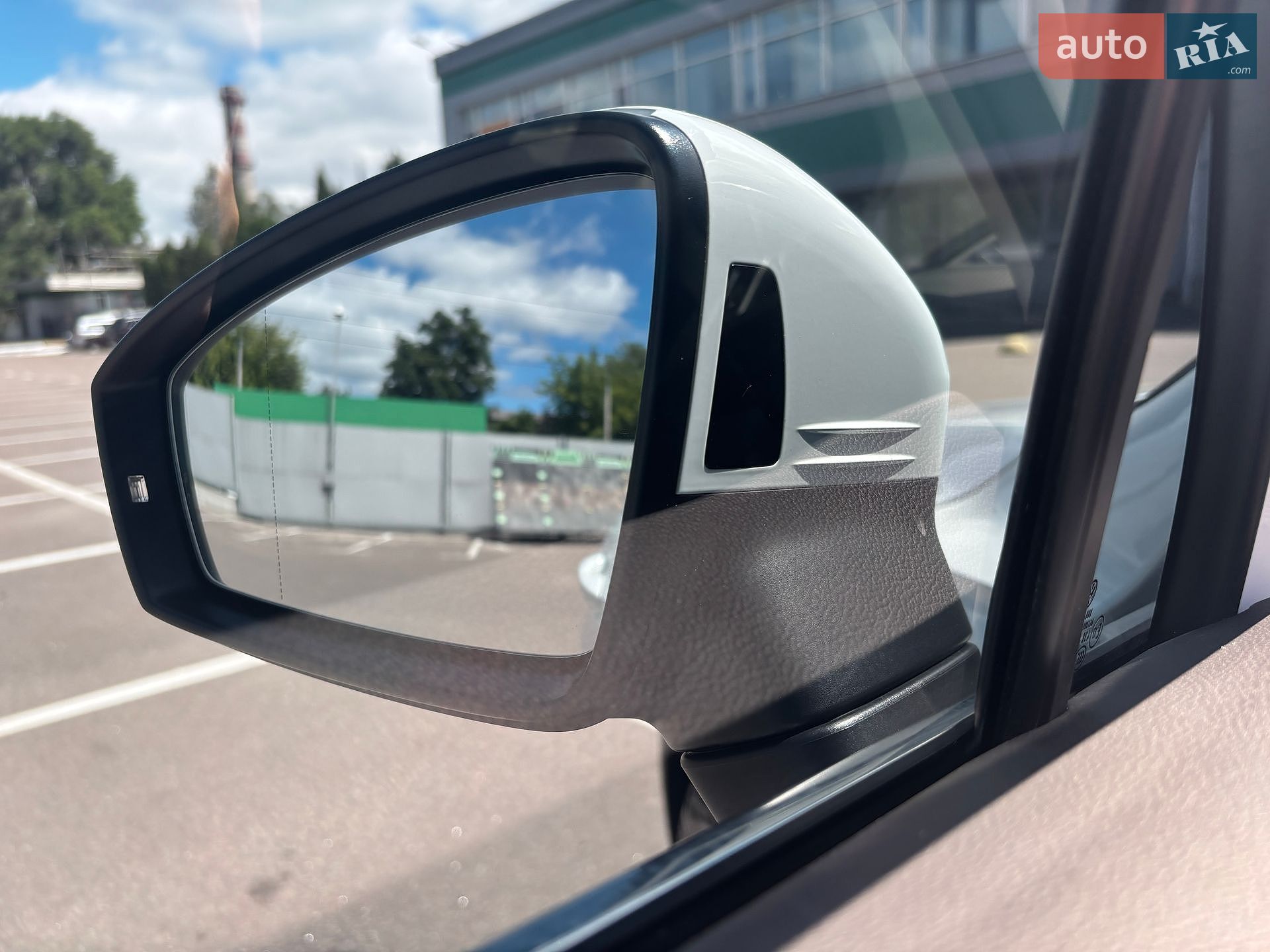 Volkswagen Tiguan 2021 VIN WVGZZZ5NZNW502377 фото оголошення 12 з 92