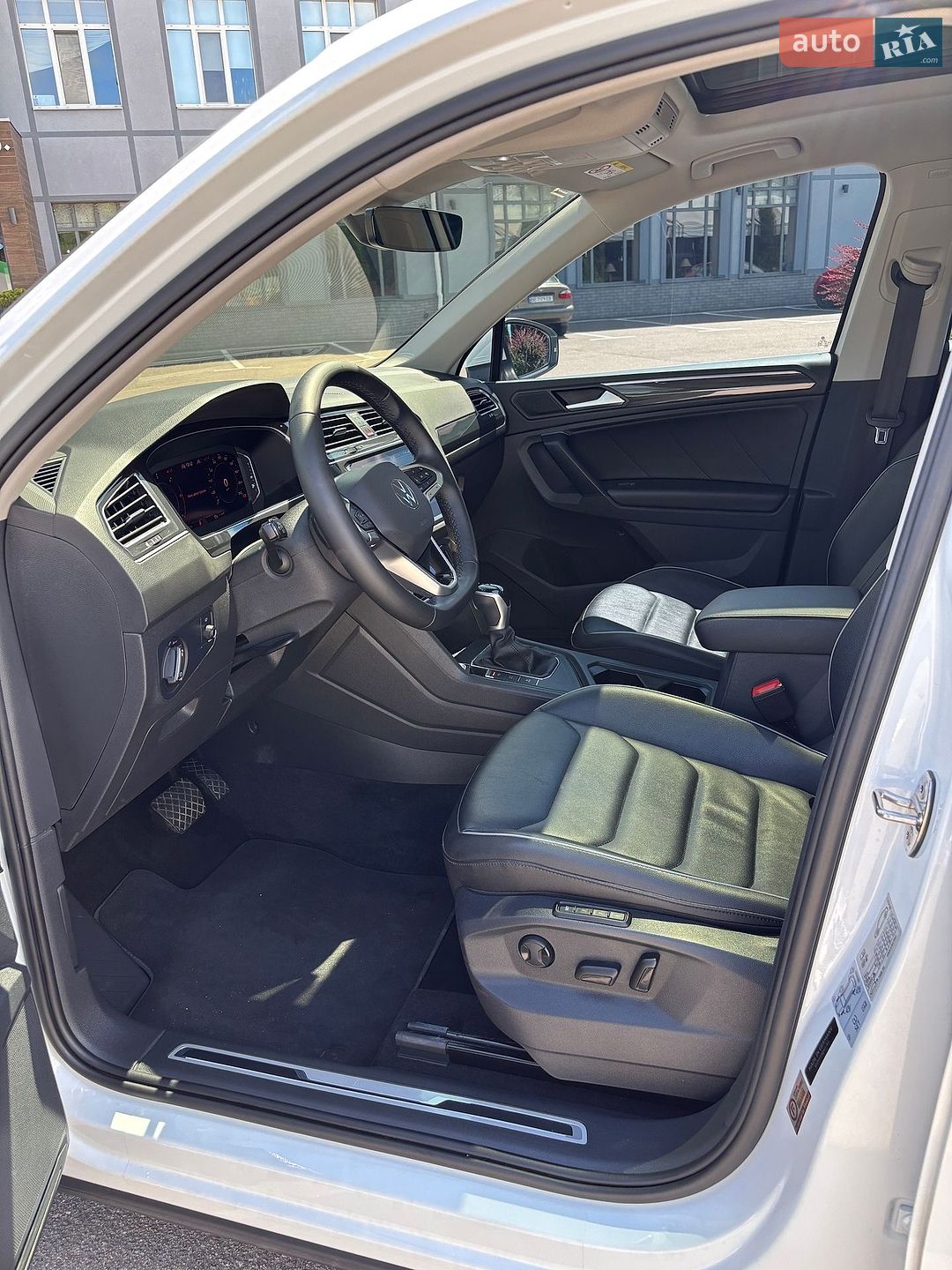 Volkswagen Tiguan 2021 VIN WVGZZZ5NZNW502377 фото оголошення 46 з 92