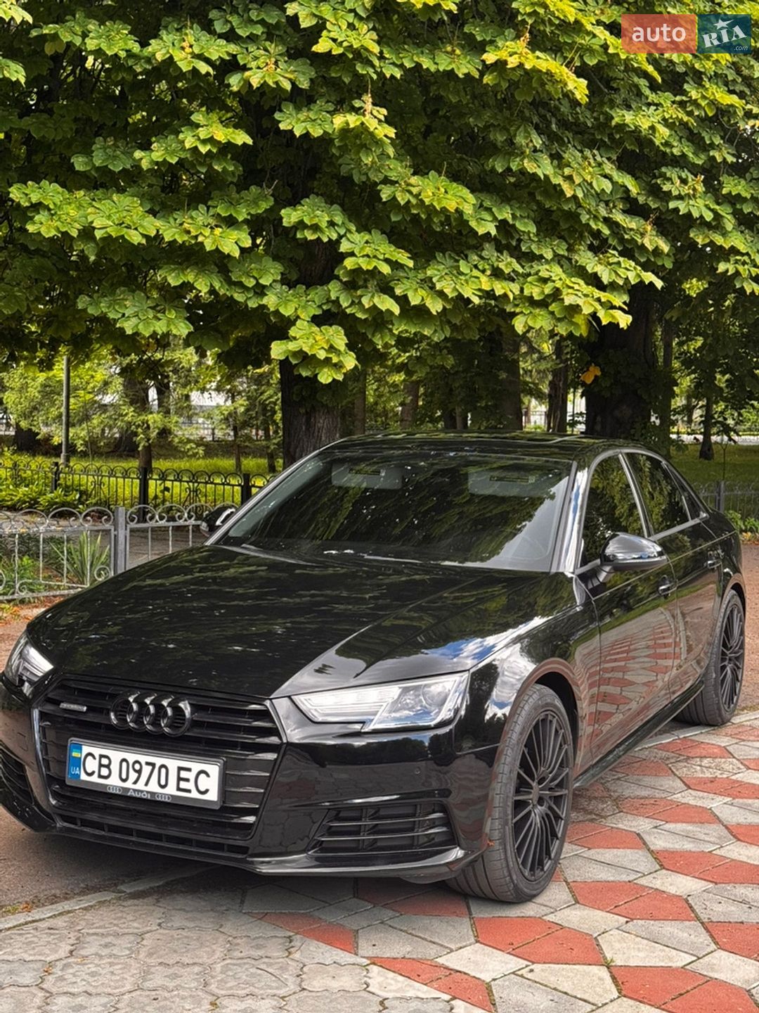 Audi A4 2017 VIN WAUANAF42HN019196 фото оголошення 3 з 24