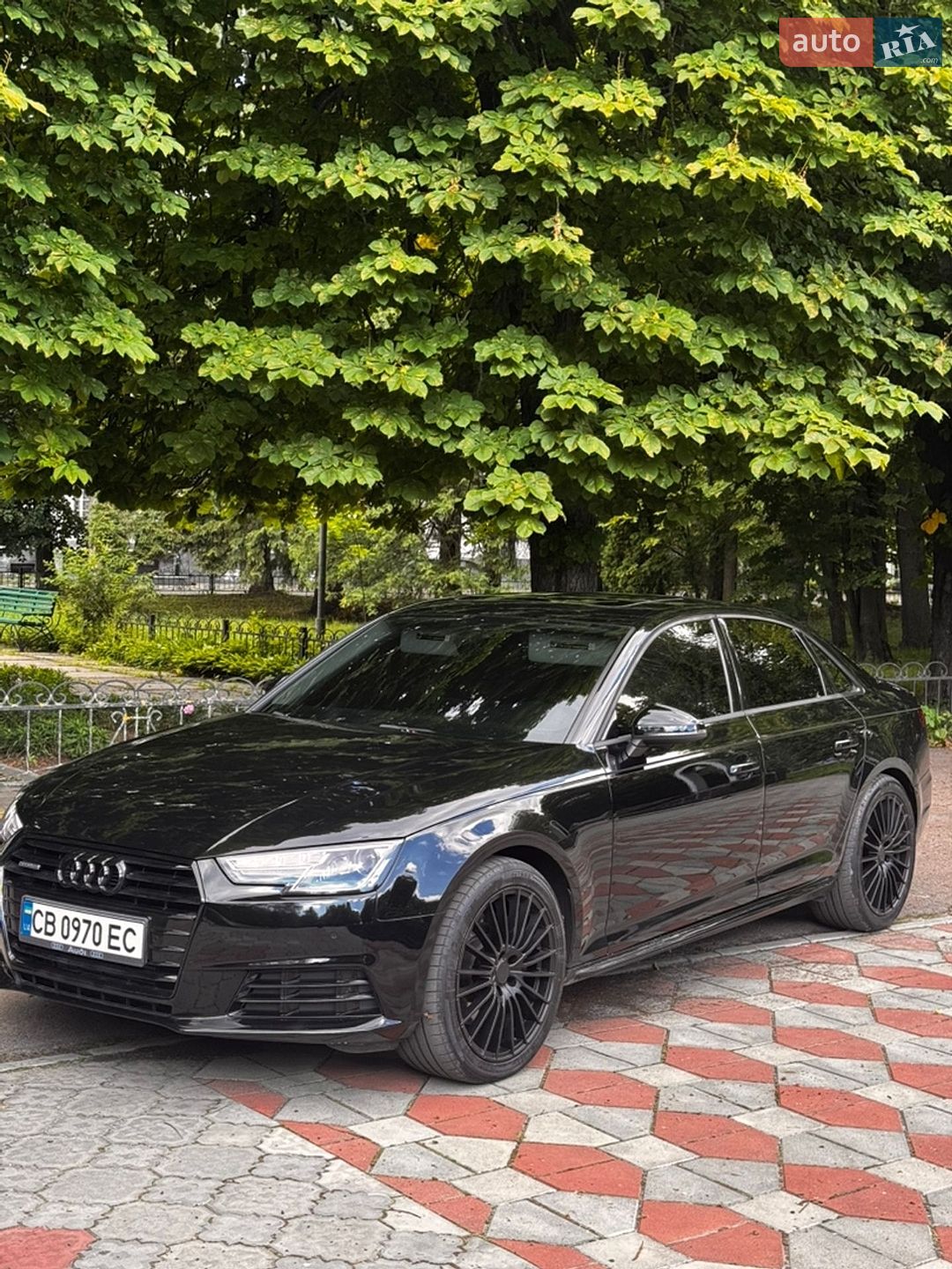 Audi A4 2017 VIN WAUANAF42HN019196 фото оголошення 5 з 24