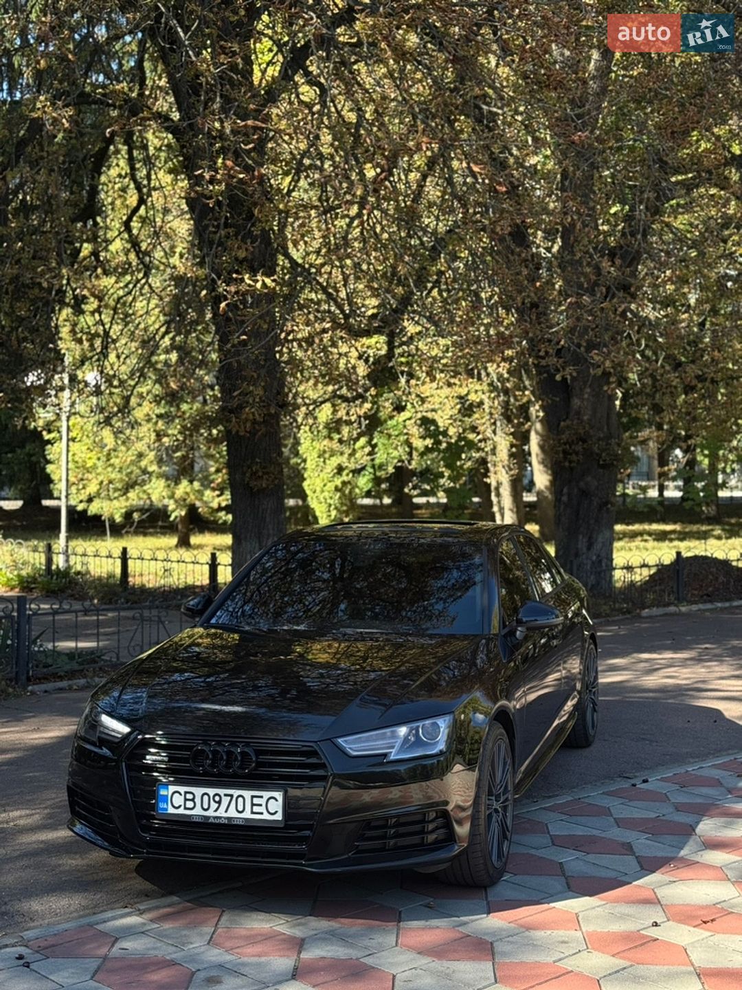Audi A4 2017 VIN WAUANAF42HN019196 фото оголошення 10 з 24