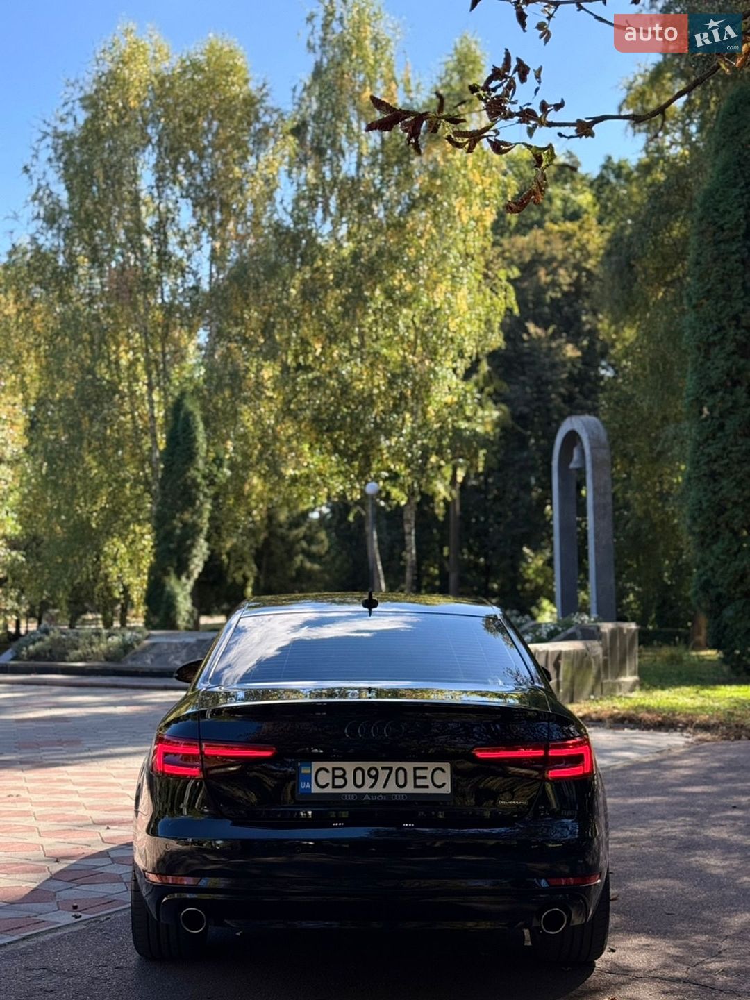 Audi A4 2017 VIN WAUANAF42HN019196 фото оголошення 21 з 24