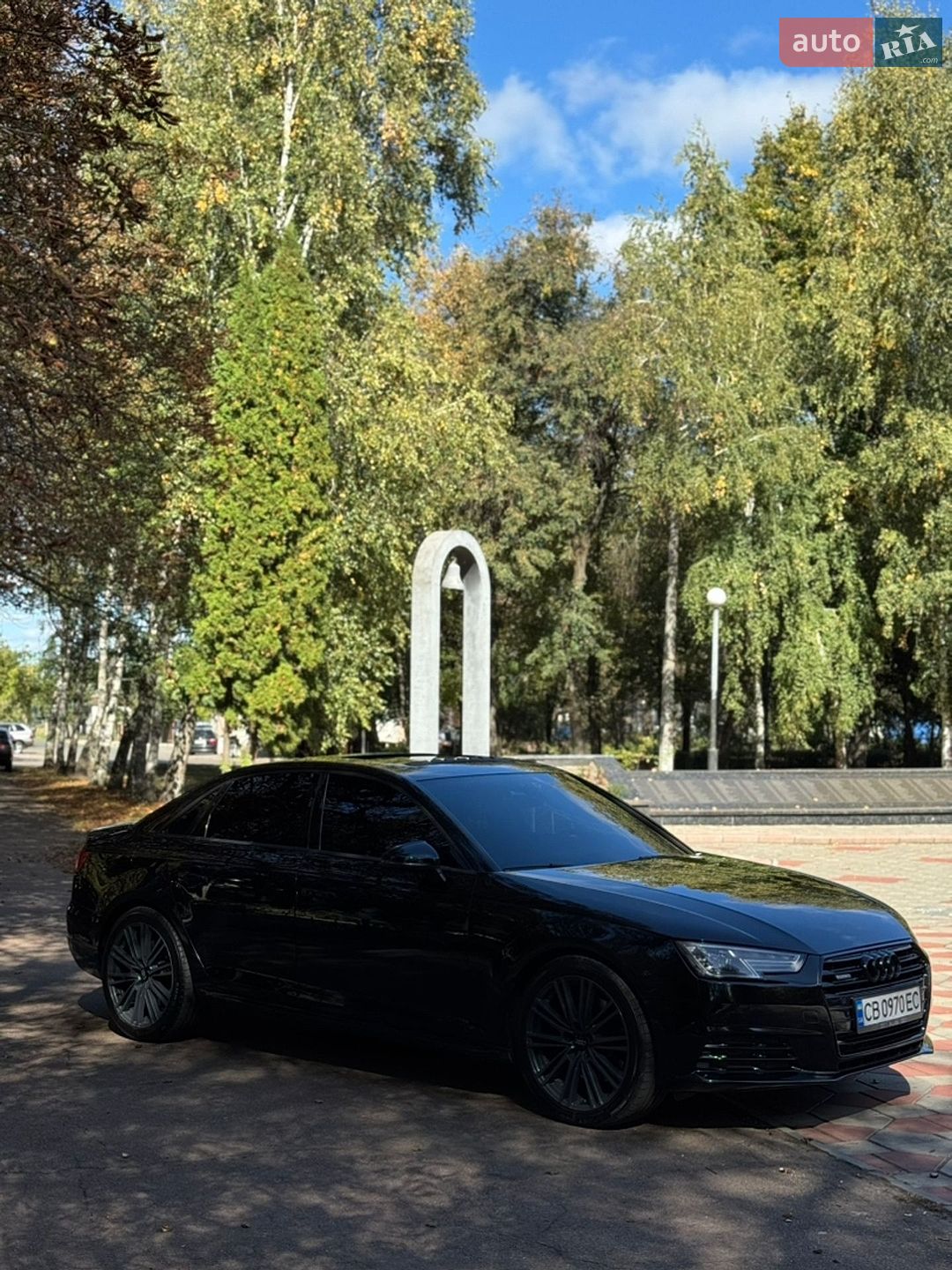 Audi A4 2017 VIN WAUANAF42HN019196 фото оголошення 22 з 24