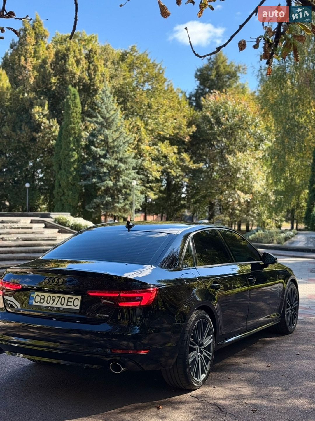 Audi A4 2017 VIN WAUANAF42HN019196 фото оголошення 23 з 24