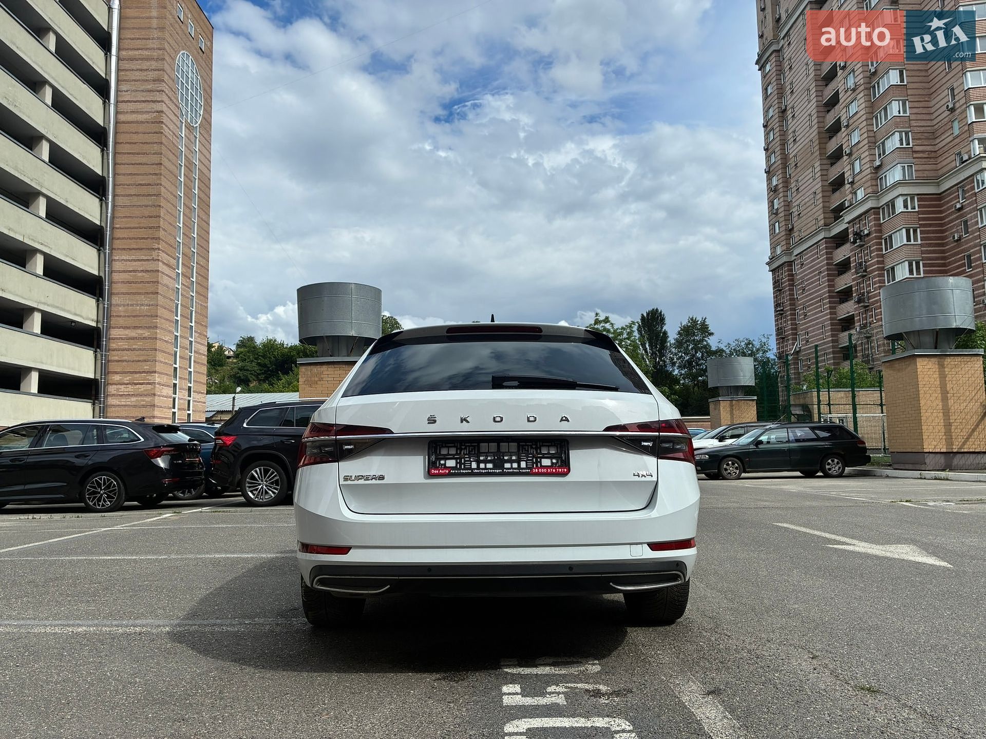 Skoda Superb 2023 VIN TMBLR7NPXP7018461 фото оголошення 25 з 177