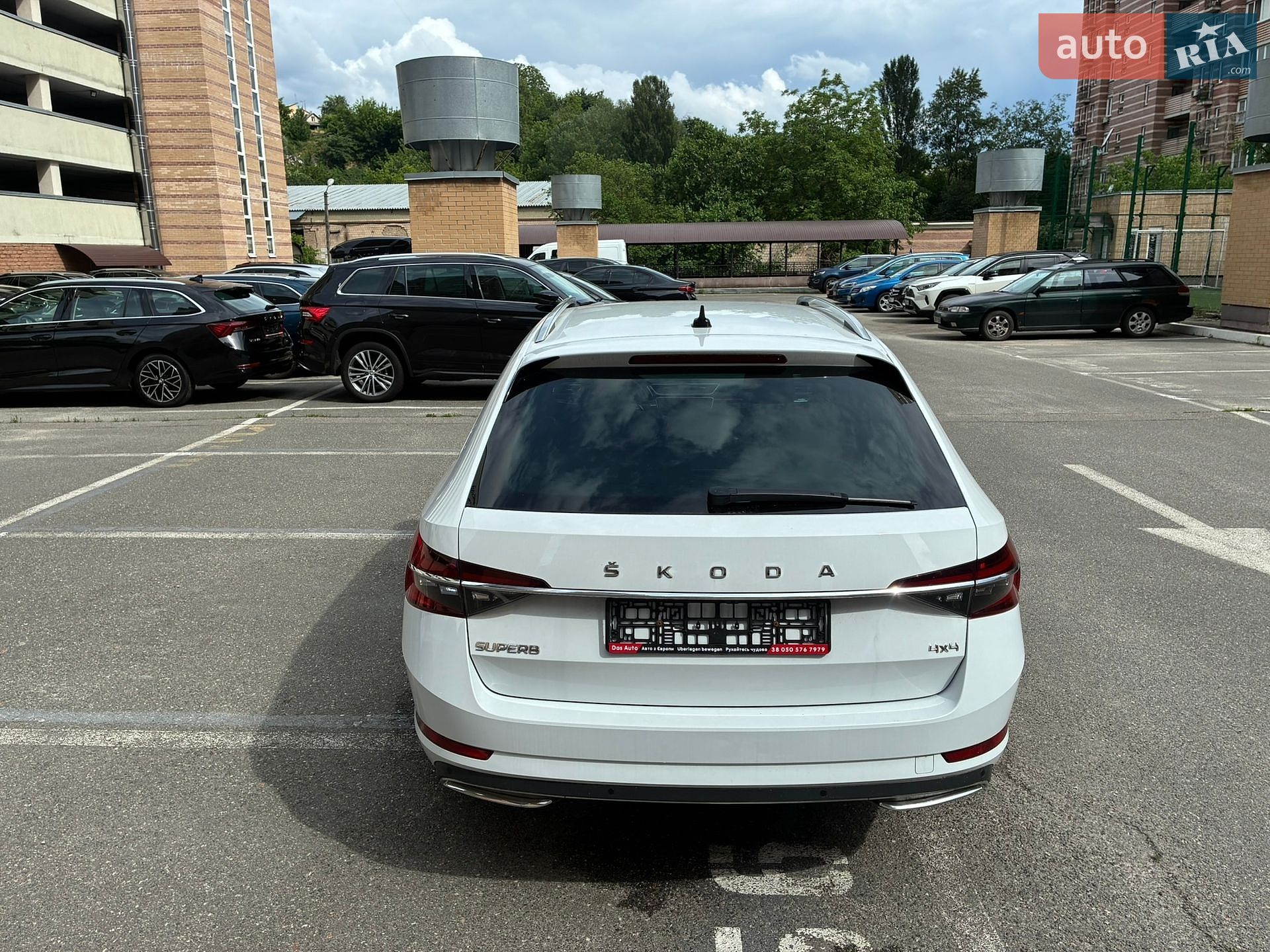 Skoda Superb 2023 VIN TMBLR7NPXP7018461 фото оголошення 26 з 177