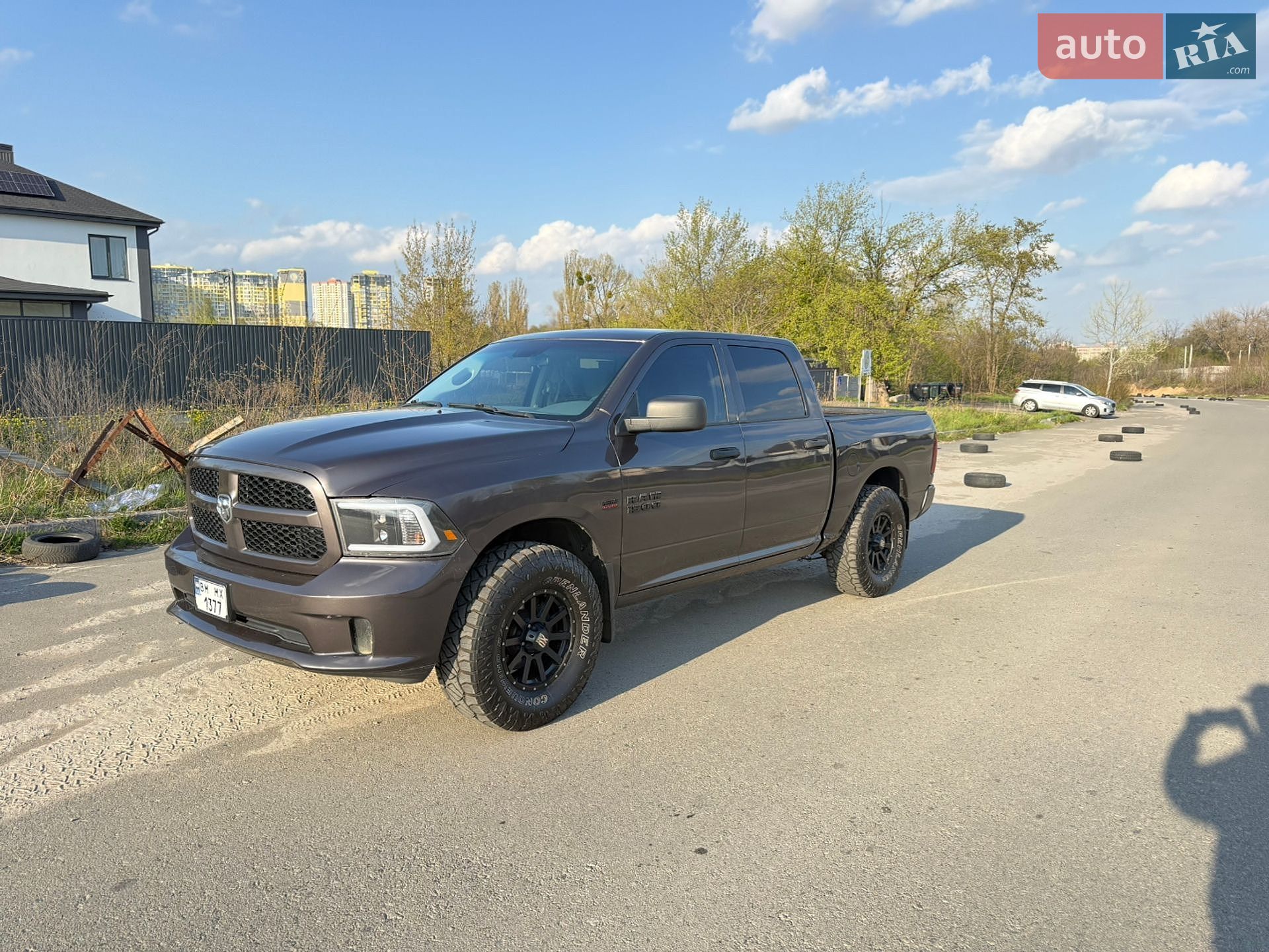 Dodge RAM 1500 2017 VIN 3C6RR7KTXJG178385 фото оголошення 2 з 33