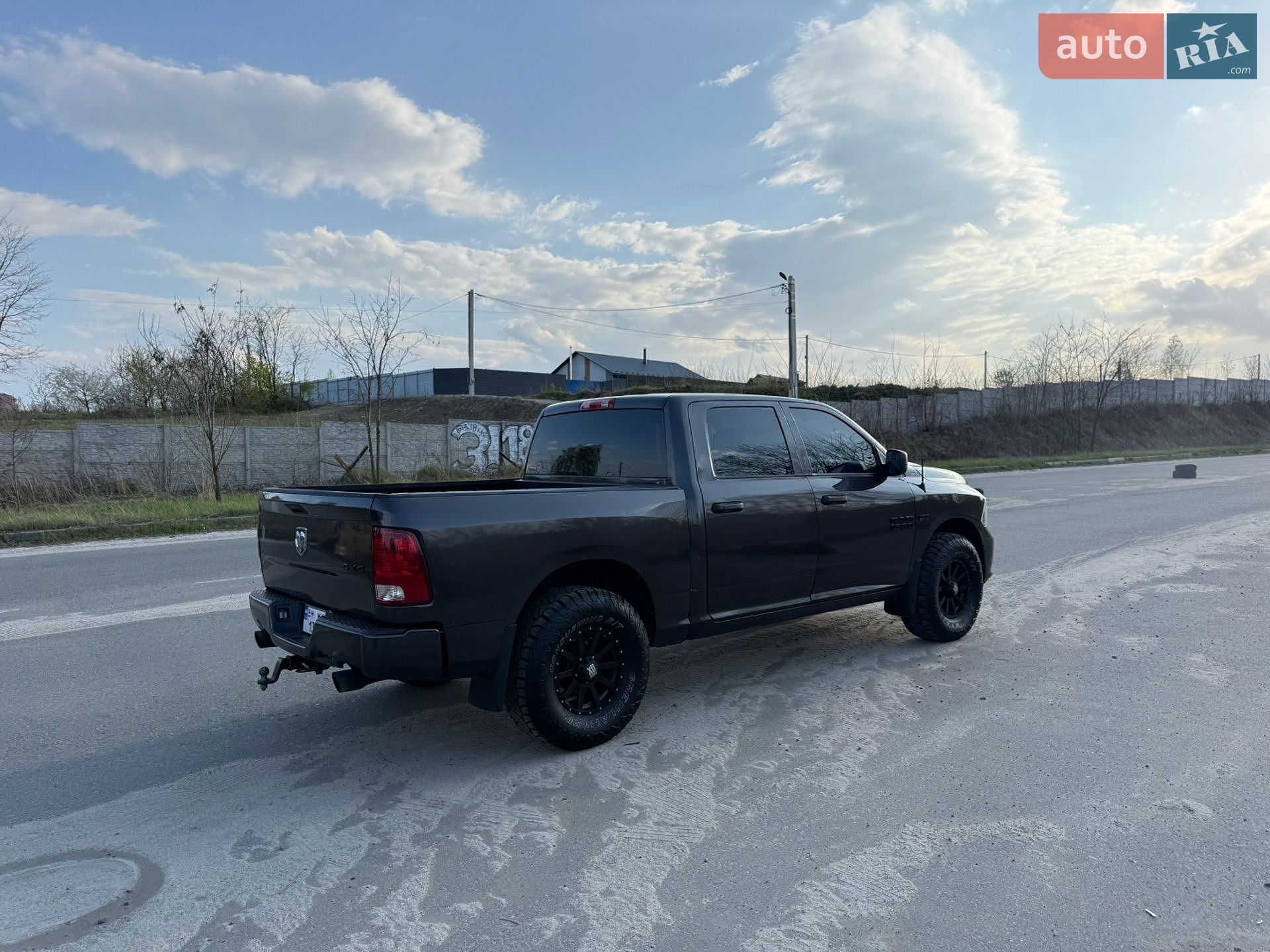 Dodge RAM 1500 2017 VIN 3C6RR7KTXJG178385 фото оголошення 9 з 33