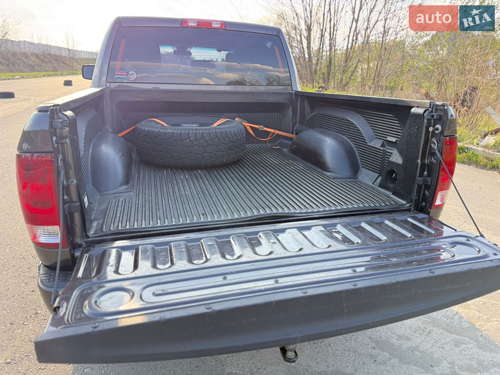 Dodge RAM 1500 2017 VIN 3C6RR7KTXJG178385 фото оголошення 12 з 33