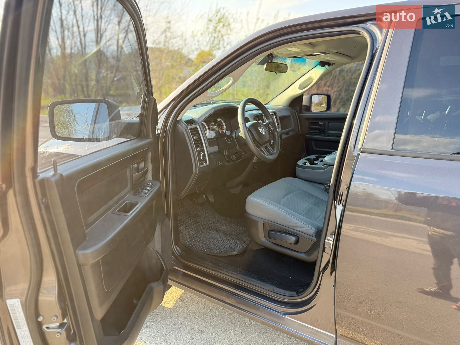 Dodge RAM 1500 2017 VIN 3C6RR7KTXJG178385 фото оголошення 21 з 33