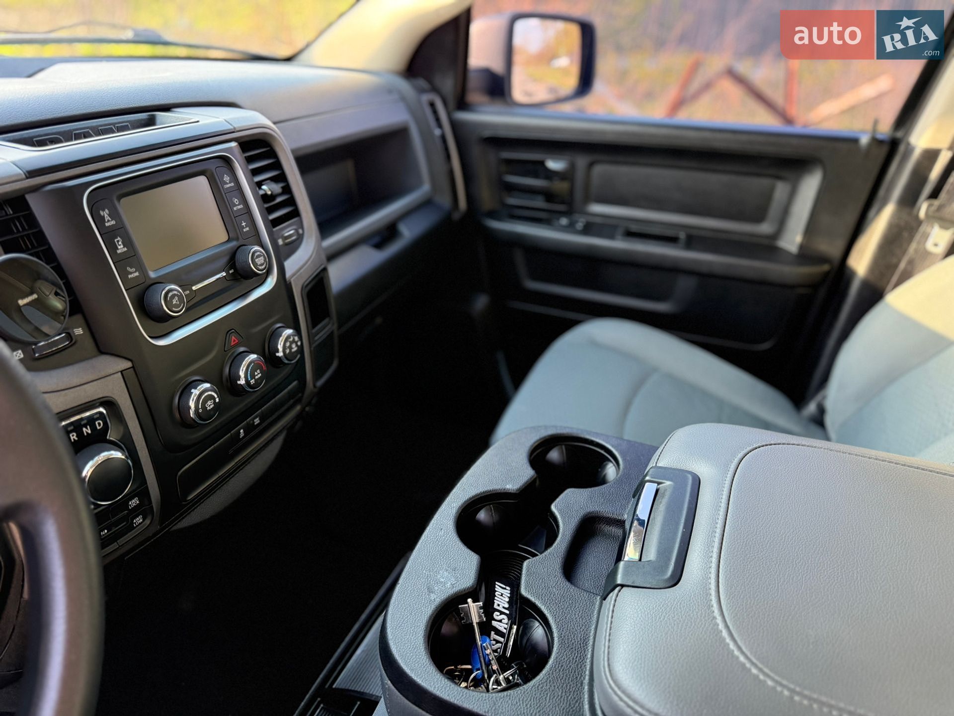 Dodge RAM 1500 2017 VIN 3C6RR7KTXJG178385 фото оголошення 24 з 33