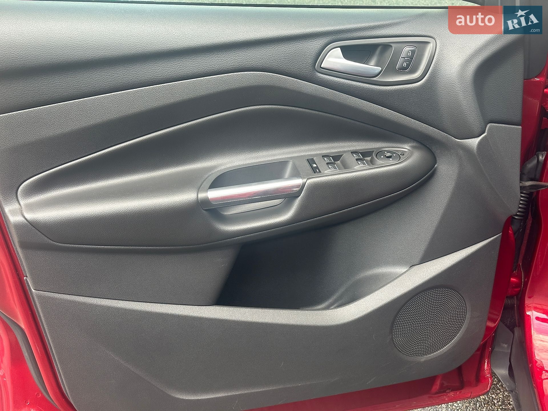Ford Kuga 2019 VIN WF0AXXWPMAKY79762 фото оголошення 44 з 48
