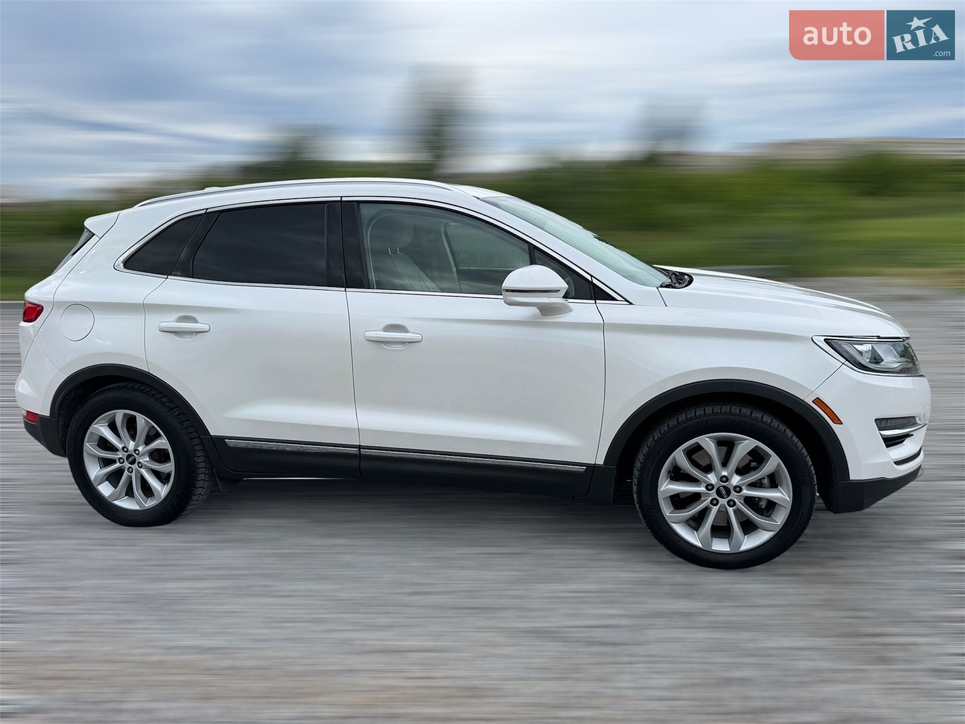 Lincoln MKC 2014 VIN 5LMCJ1A95FUJ26698 фото оголошення 10 з 43