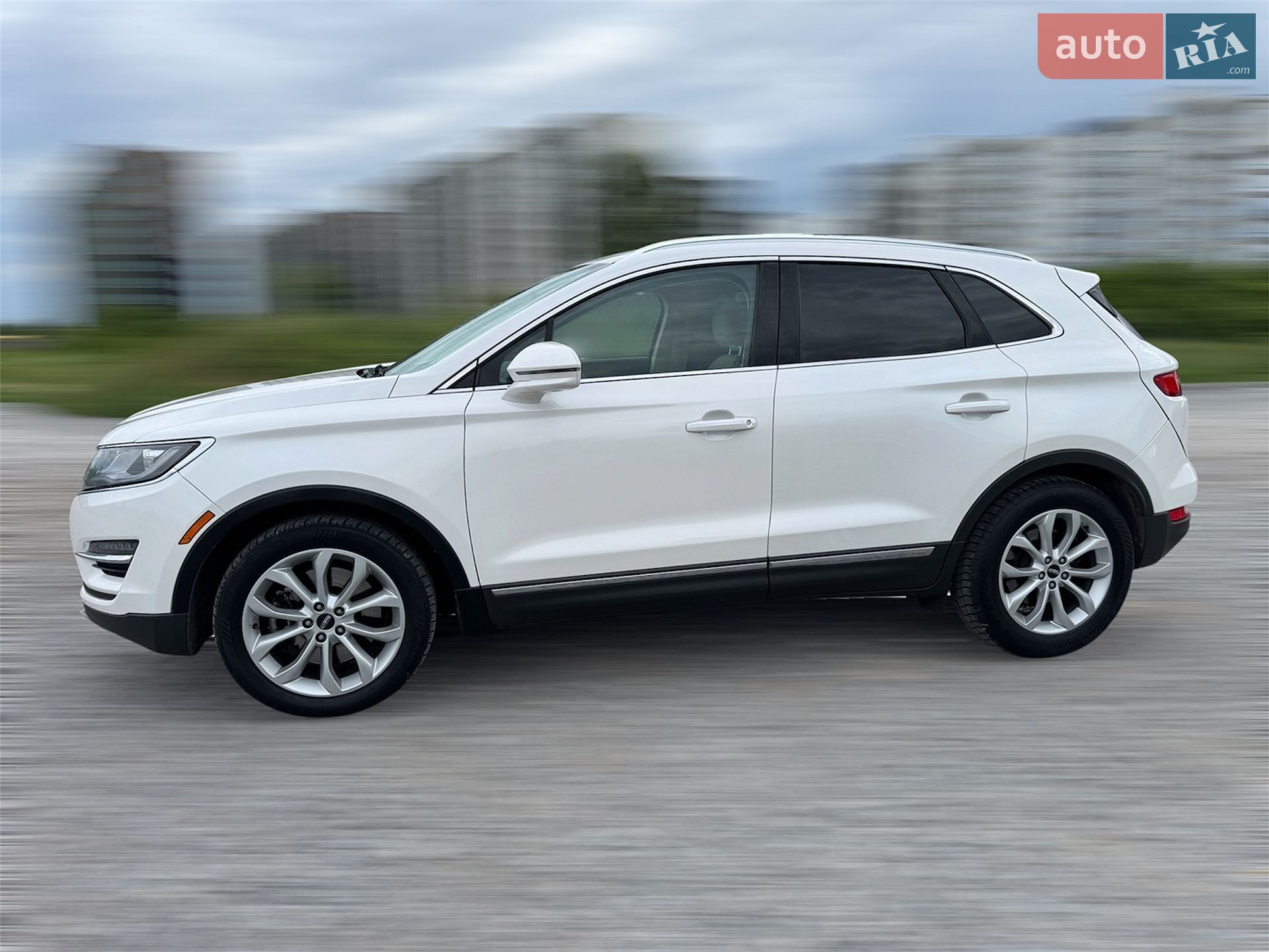 Lincoln MKC 2014 VIN 5LMCJ1A95FUJ26698 фото оголошення 4 з 43