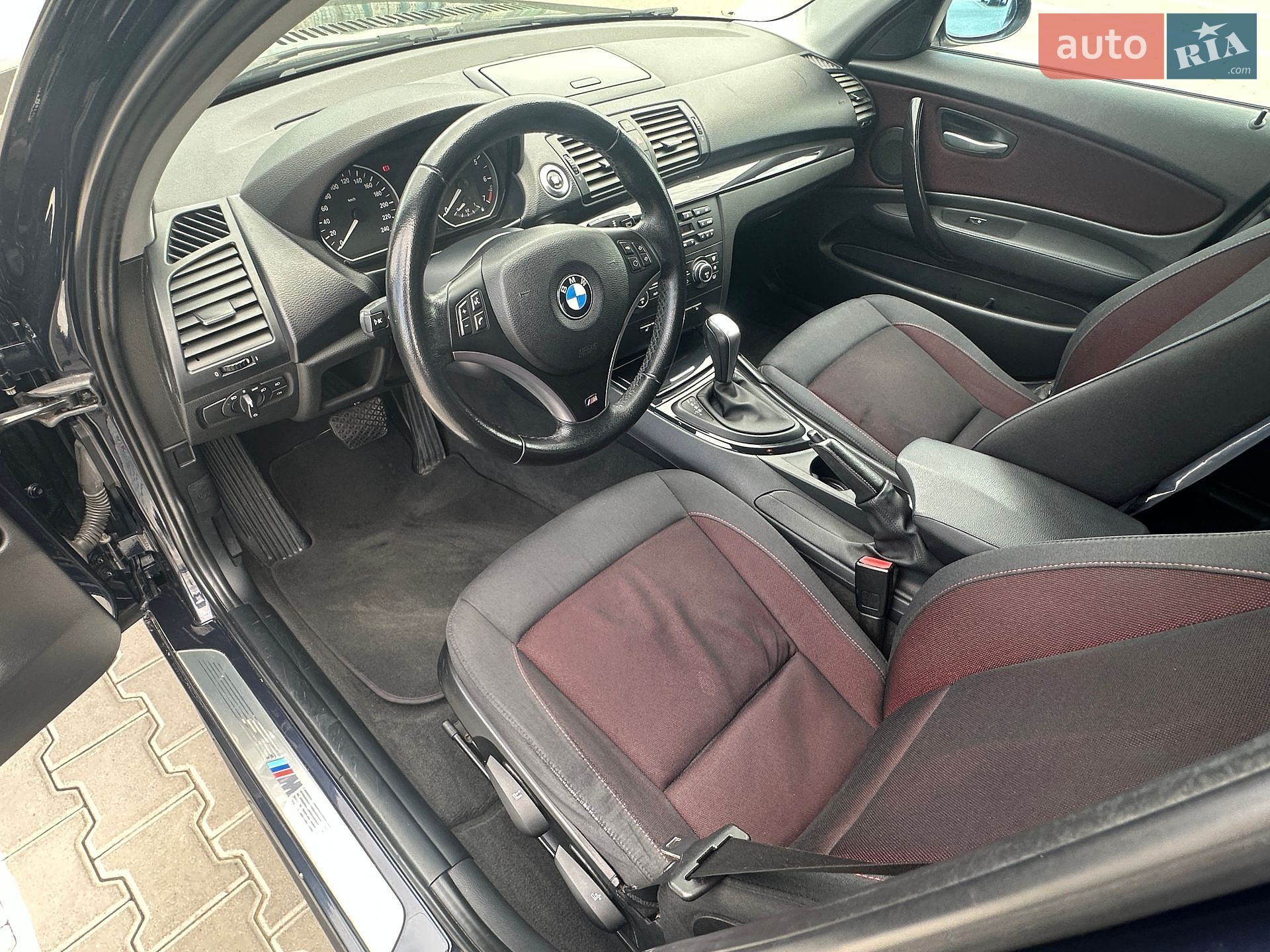 BMW 1 Series 2007 VIN WBAUE71070E006033 фото оголошення 19 з 28