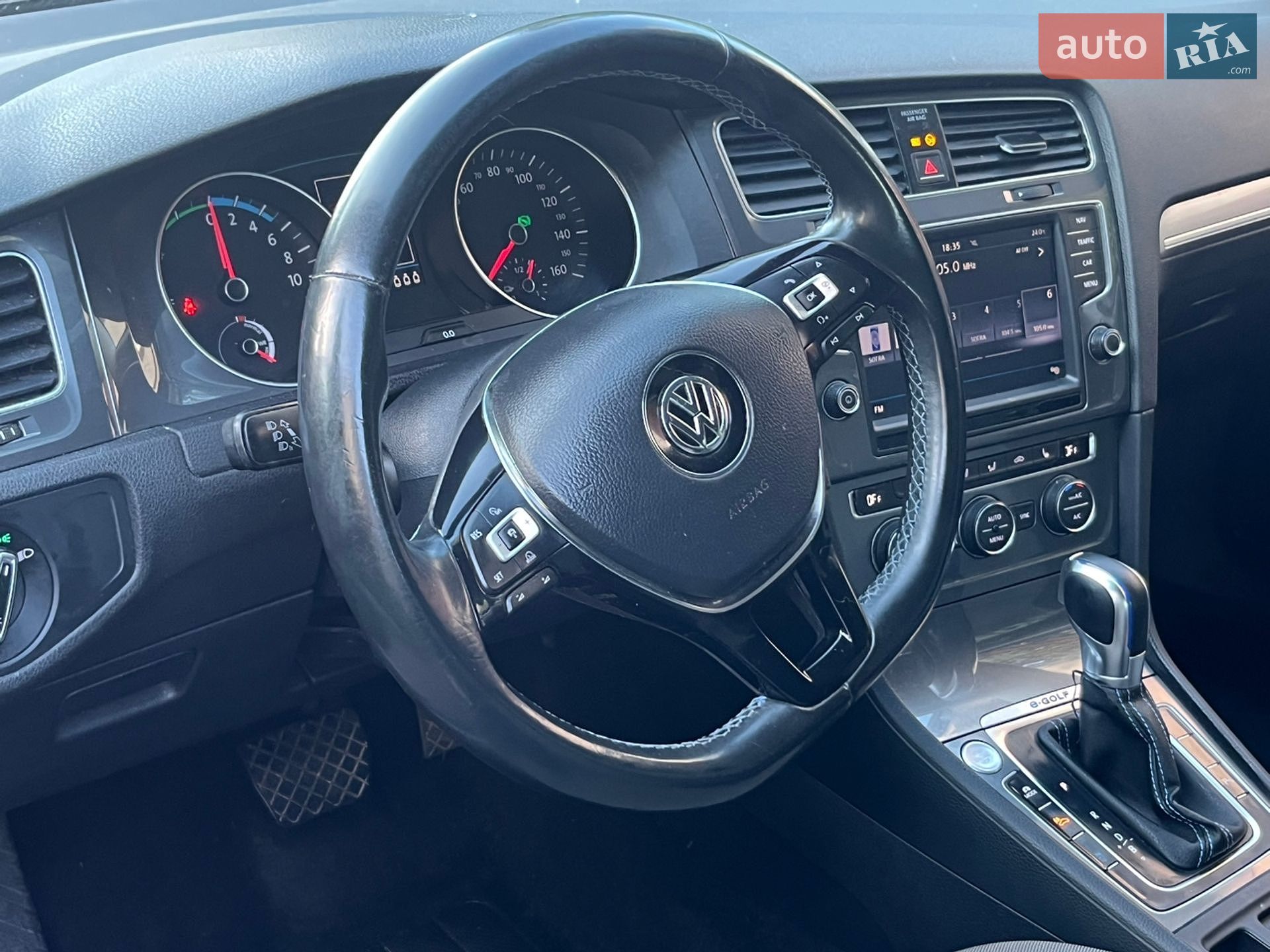 Volkswagen Golf 2016 VIN WVWZZZAUZHW902507 фото оголошення 14 з 27