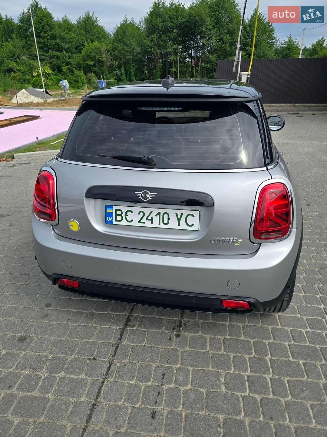 Mini Cooper 2023 VIN WMW13DJ09R2V40611 фото оголошення 17 з 25