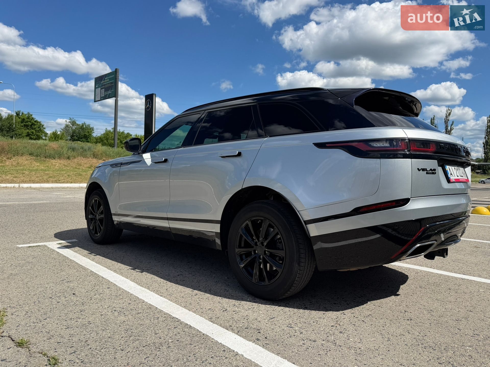 Land Rover Range Rover Velar 2019 VIN SALYK2FX6LA239203 фото оголошення 5 з 40