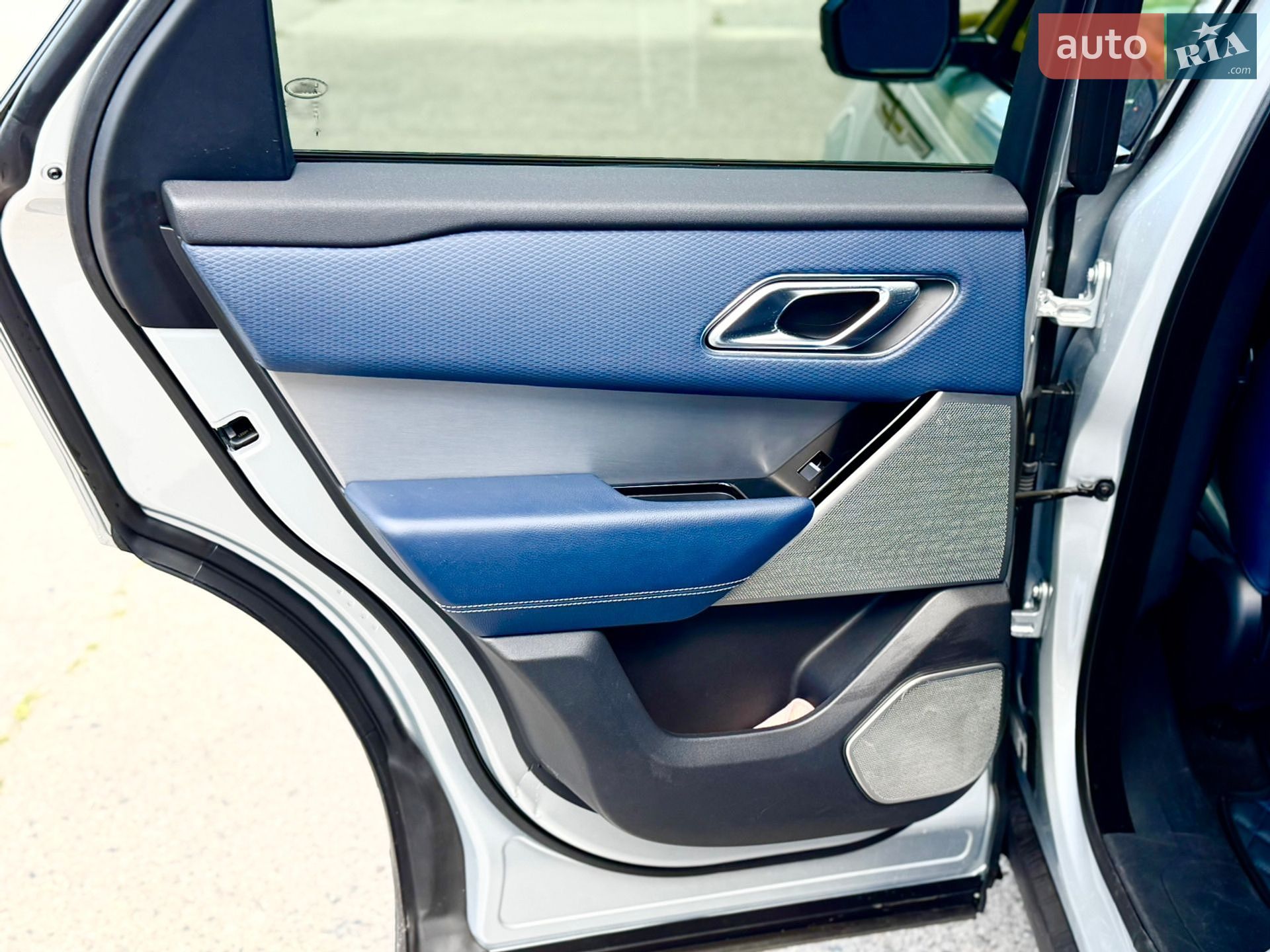 Land Rover Range Rover Velar 2019 VIN SALYK2FX6LA239203 фото оголошення 25 з 40