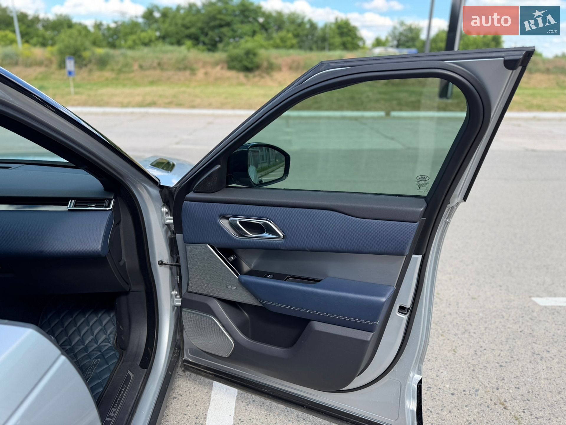 Land Rover Range Rover Velar 2019 VIN SALYK2FX6LA239203 фото оголошення 35 з 40