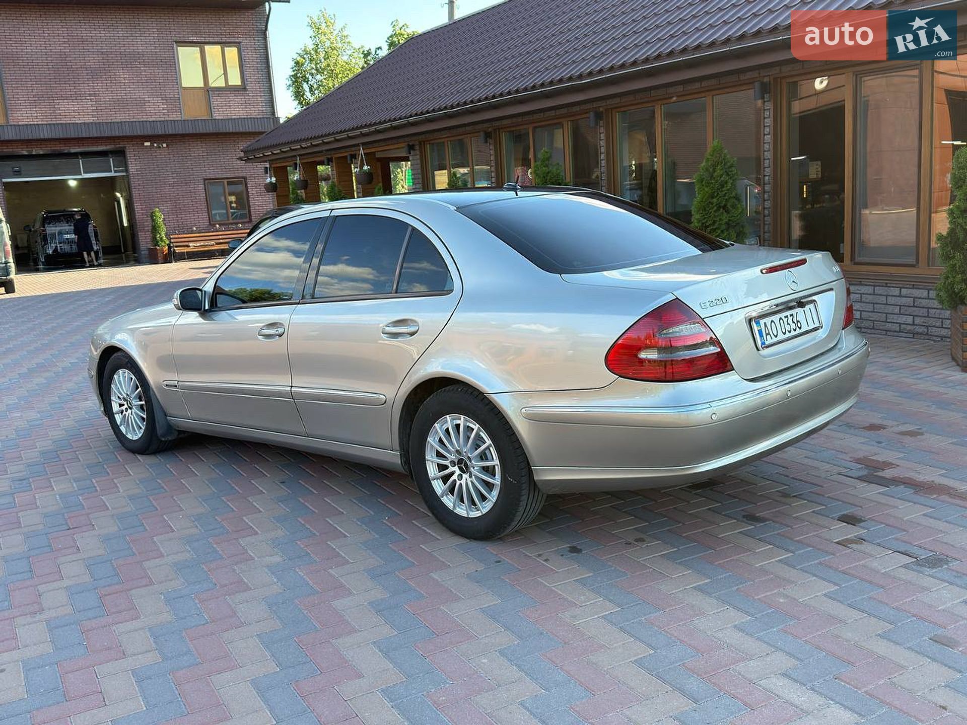 Mercedes-Benz E-Class 2005 VIN WDB2110061A750100 фото оголошення 6 з 10