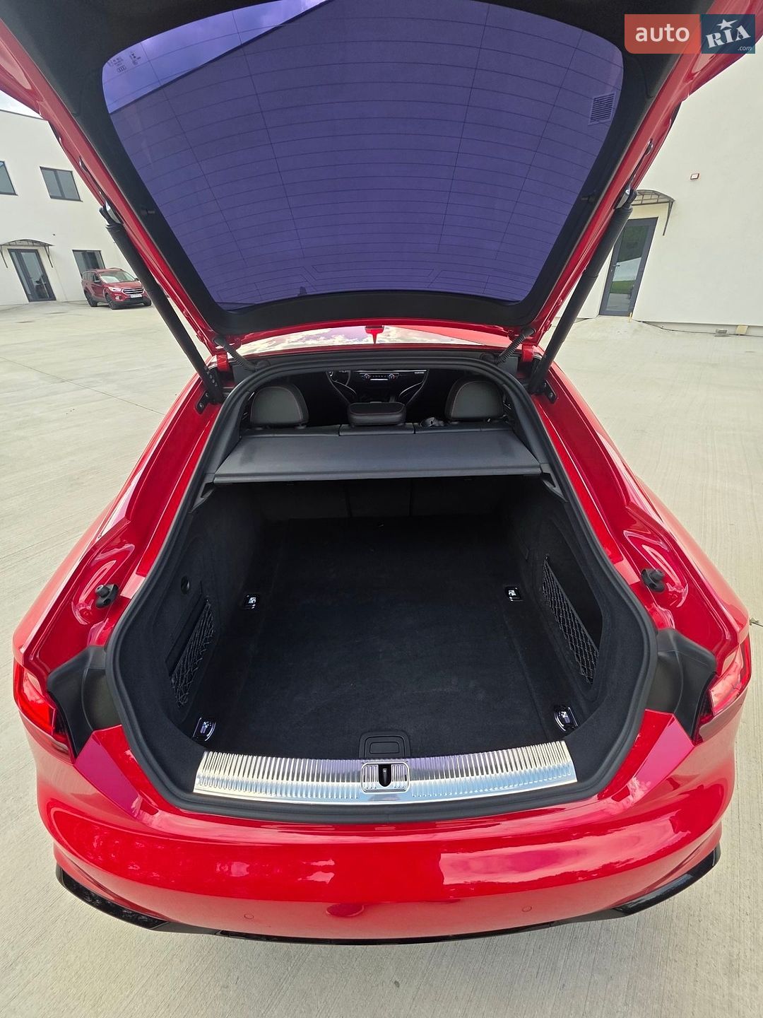 Audi S5 Sportback 2023 VIN WAUC4CF56RA030212 фото оголошення 6 з 74